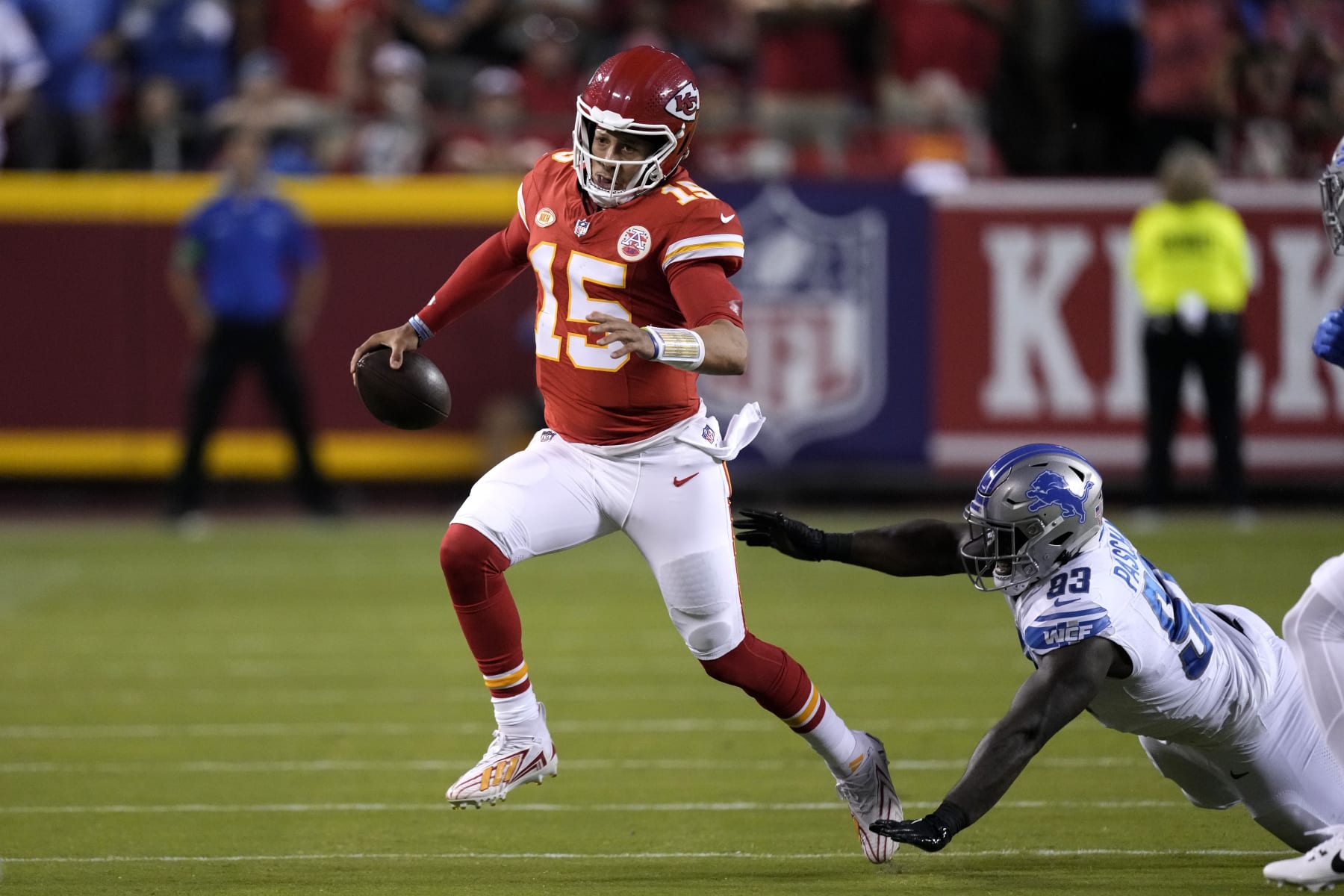 Patrick Mahomes' Lack of Help Without Travis Kelce Slammed by