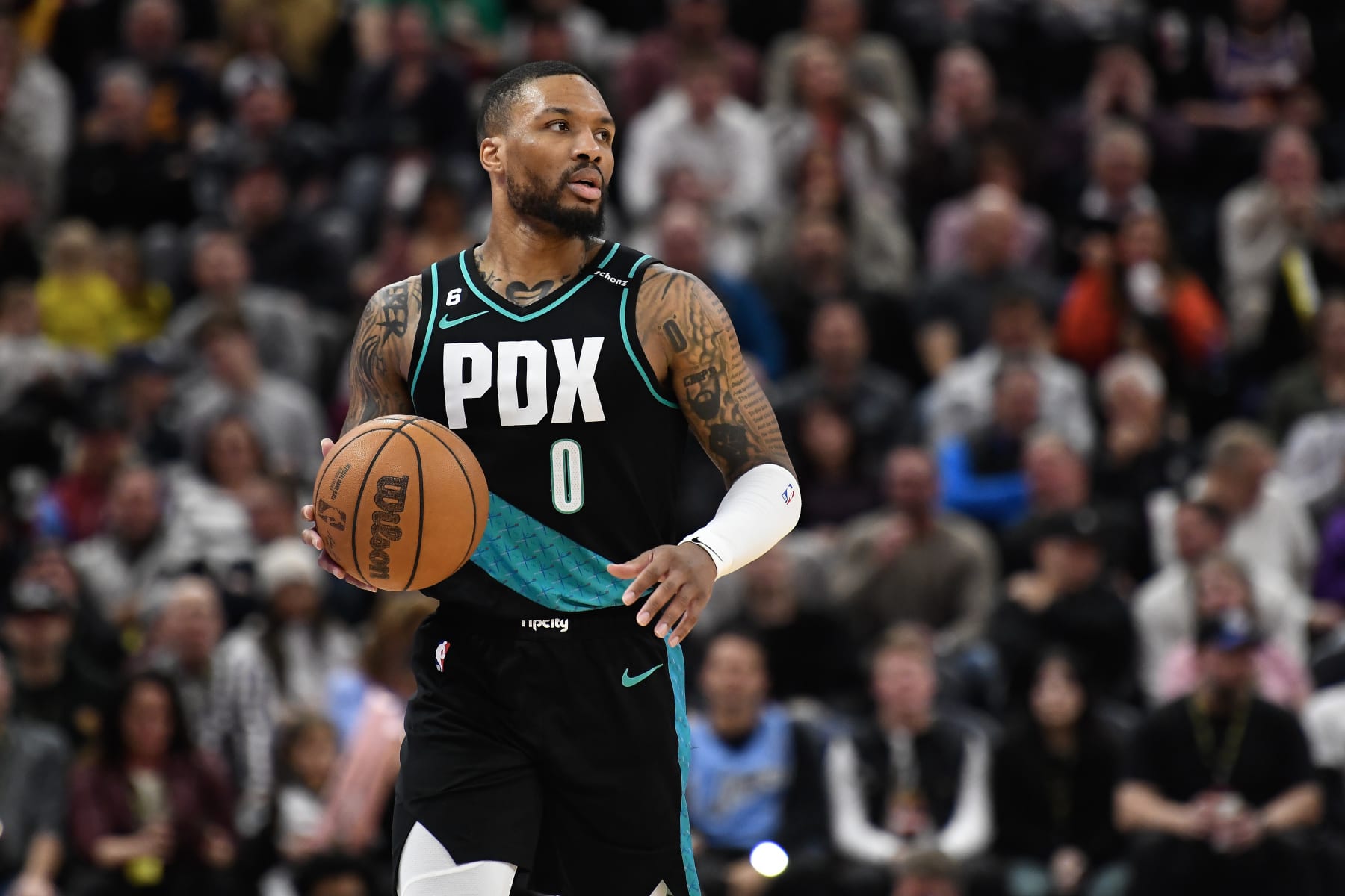 What could a Damian Lillard trade look like in the NHL?