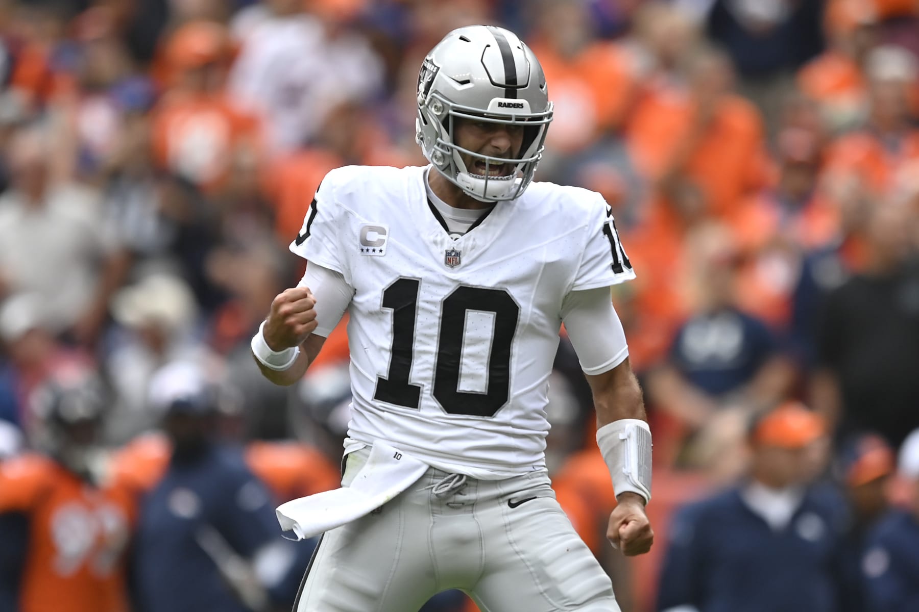 Broncos vs. Raiders: Live updates and highlights from the NFL Week 1 game