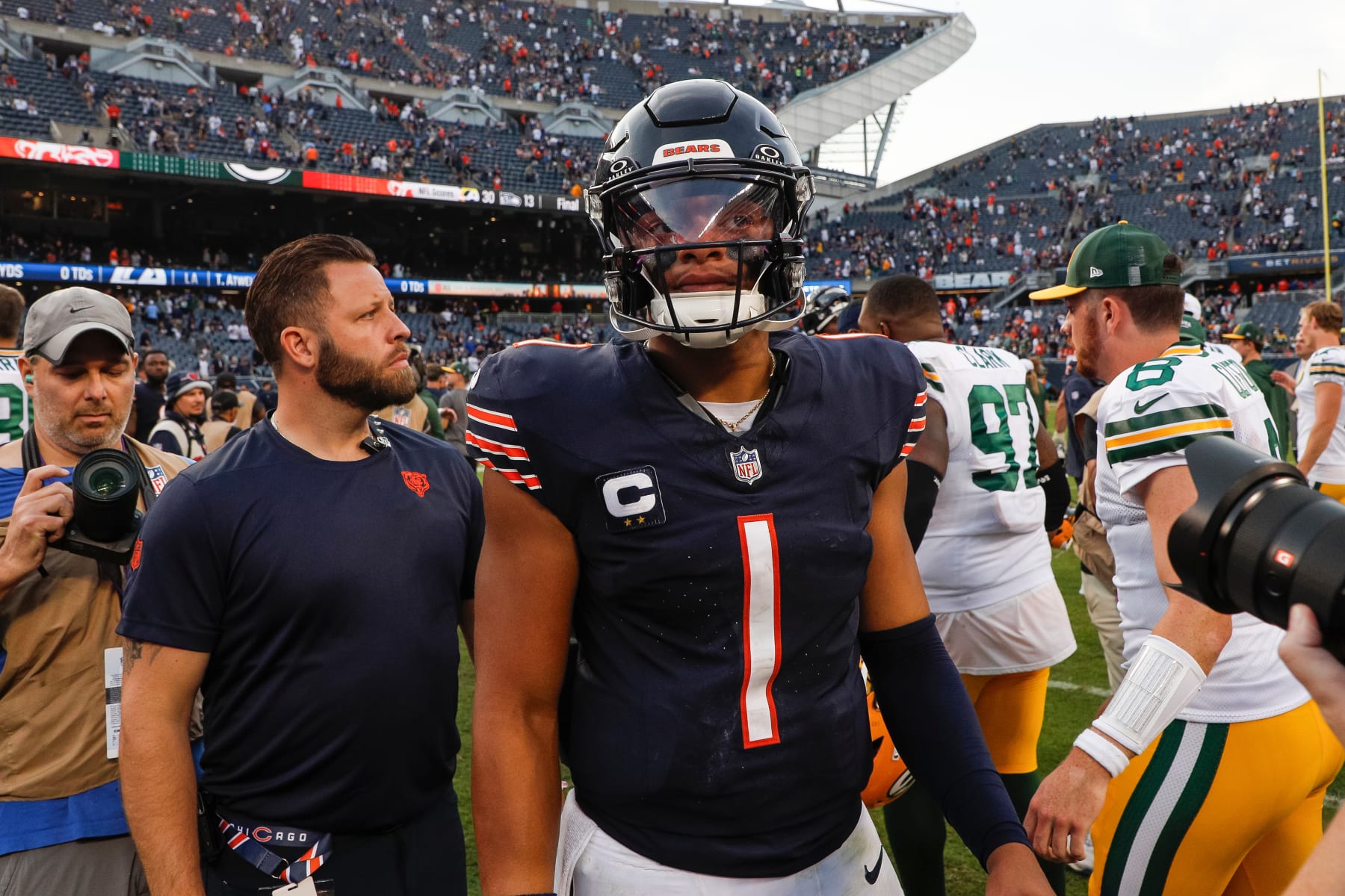 Justin Fields vows to get Bears back on winning side against Packers