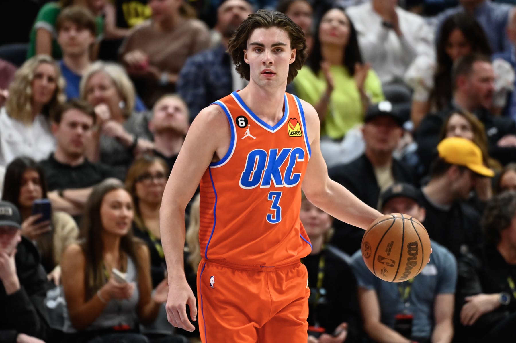 Josh Giddey tweets bold prediction about Thunder teammate Chet Holmgren,  2024 NBA Rookie of the Year race