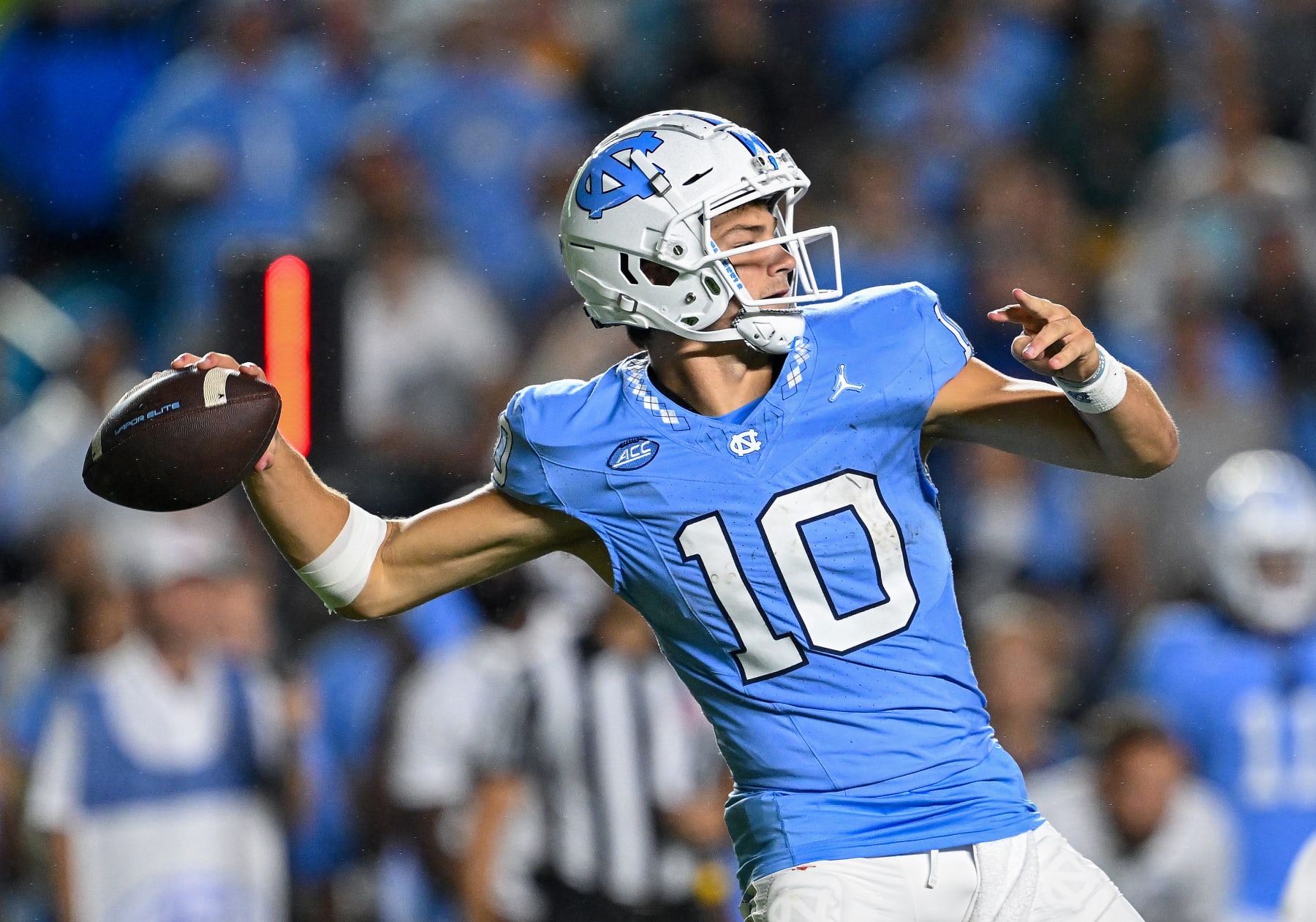 CHAPEL HILL, NORTH CAROLINA - SEPTEMBER 09: Drake Maye #10 of the North Carolina Tar Heels looks to pass against the Appalachian State Mountaineers during the game at Kenan Memorial Stadium on September 09, 2023 in Chapel Hill, North Carolina. The Tar Heels won 40-34 in double overtime. (Photo by Grant Halverson/Getty Images)