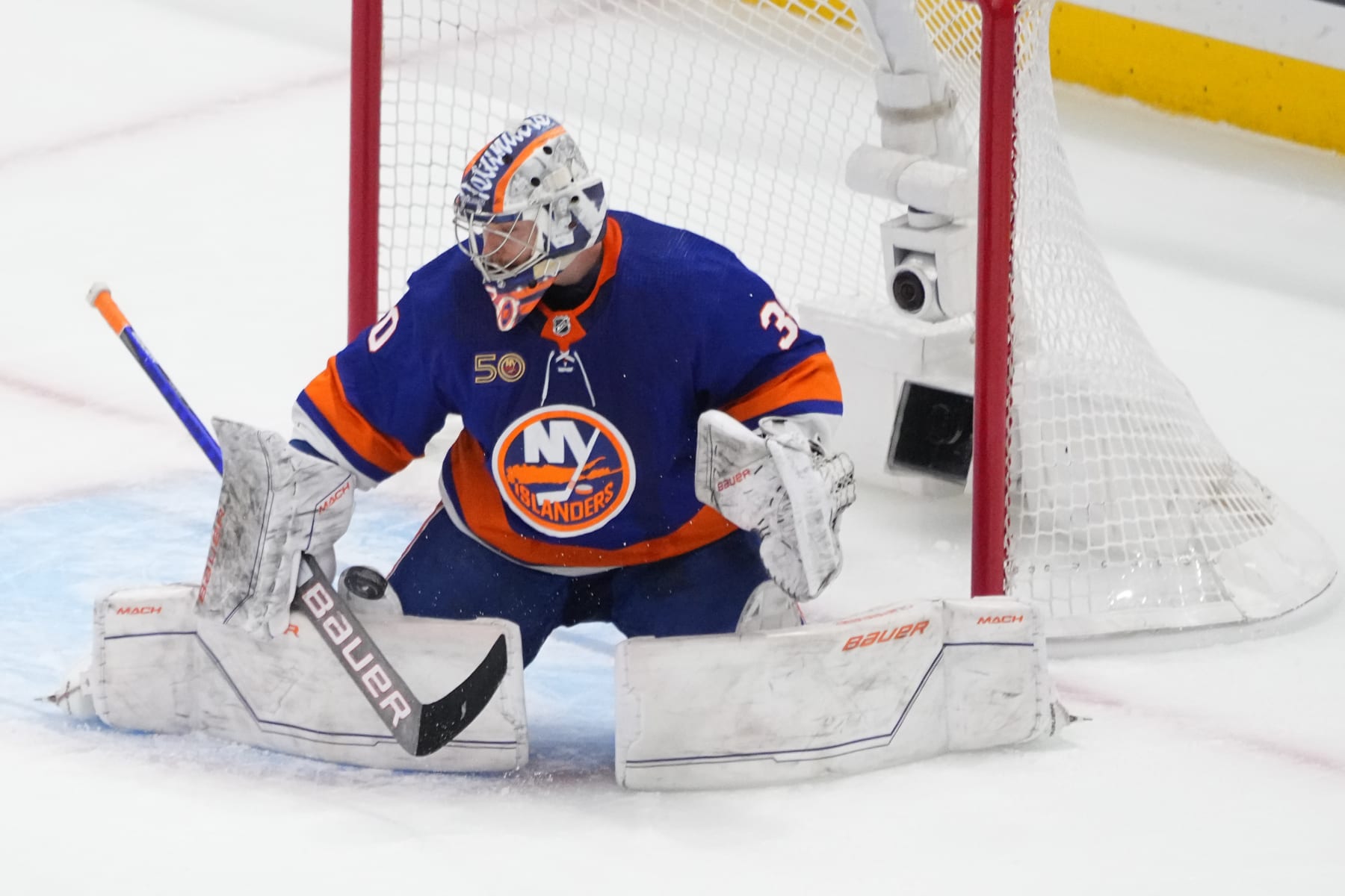 A Great Goaltending Hope Arrives With a Win - The New York Times