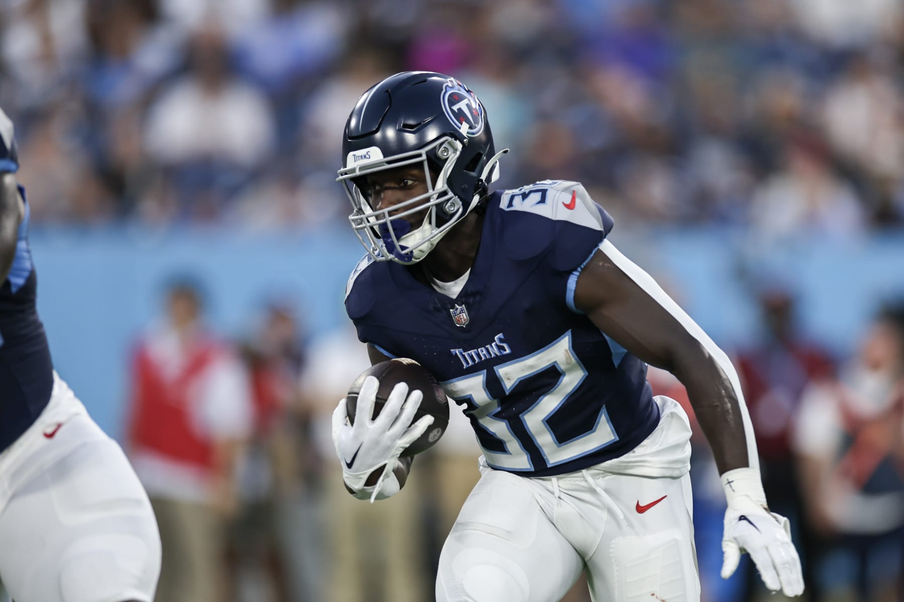 Tennessee Titans - Rookie RB Tyjae Spears will wear #32