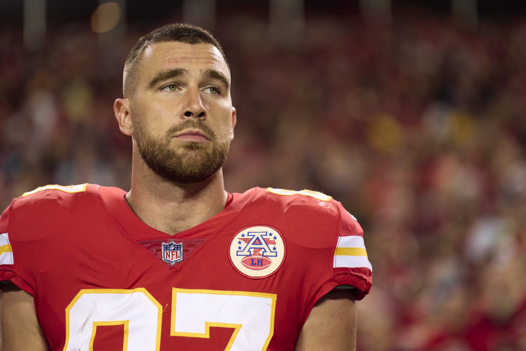 Travis Kelce Jersey Sales Officially Surpass Patrick Mahomes After Taylor  Swift Appearance