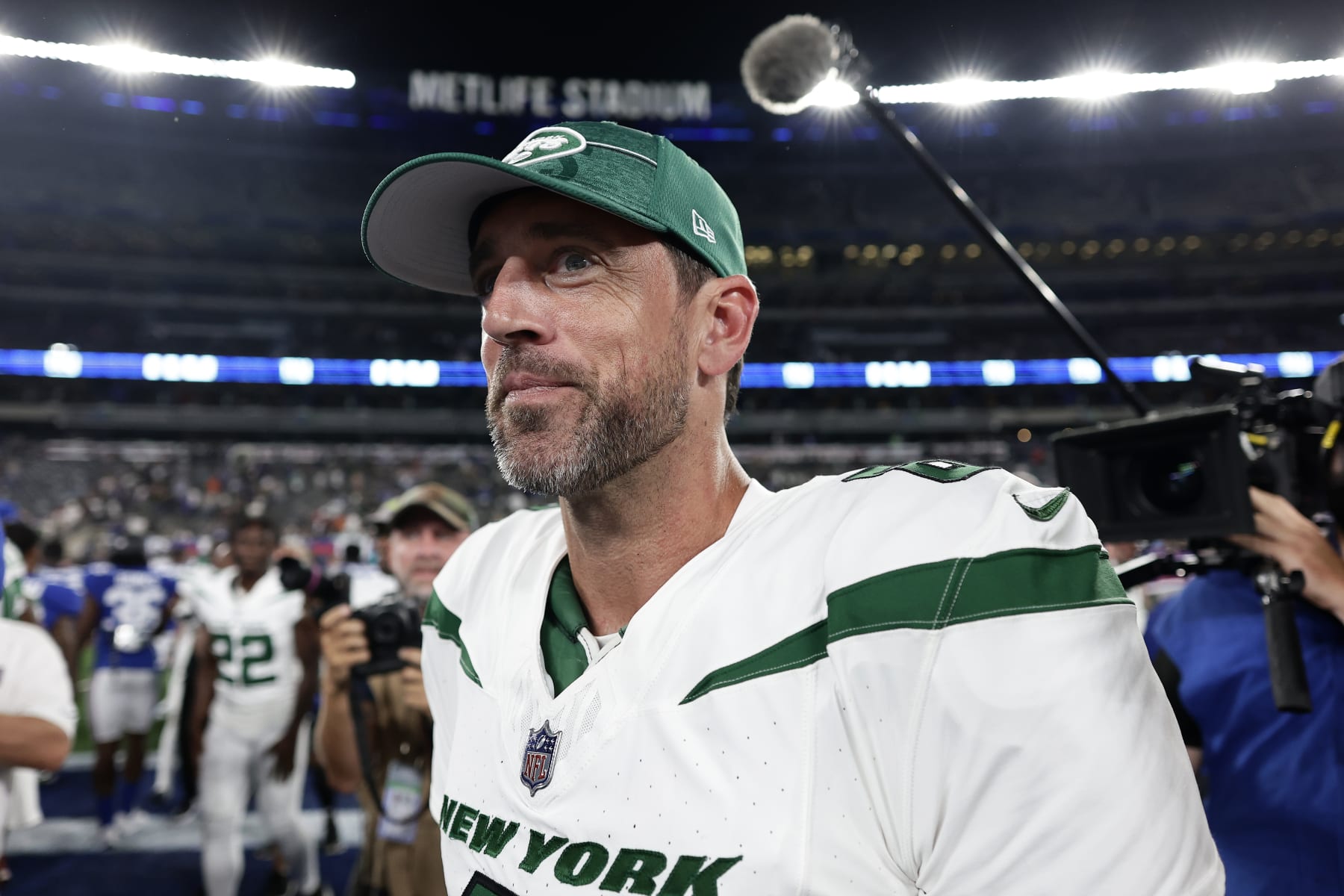 Jets' Aaron Rodgers on 'road to recovery' after surgery