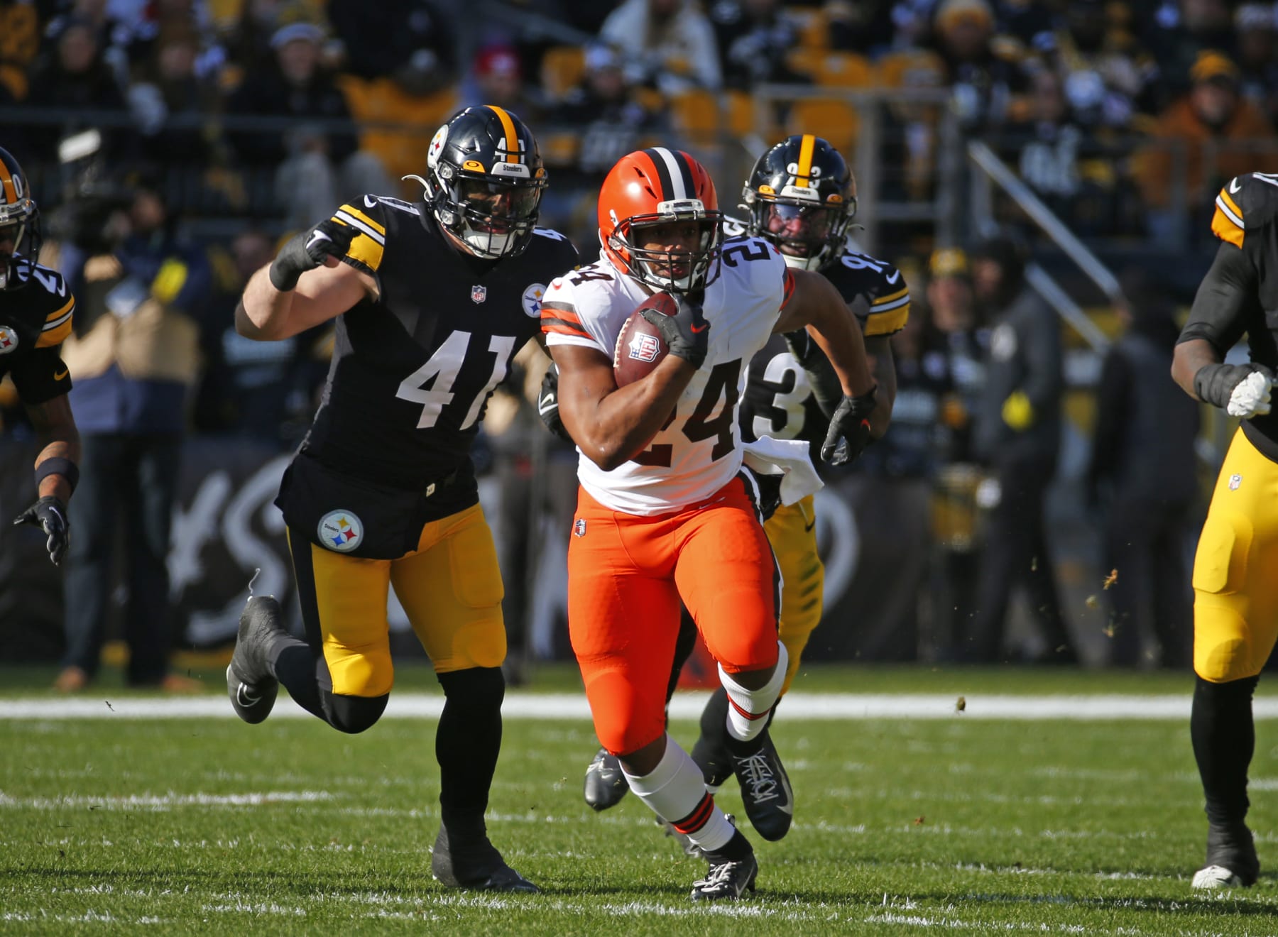 Wild Browns vs. Steelers Matchup Makes History at DraftKings