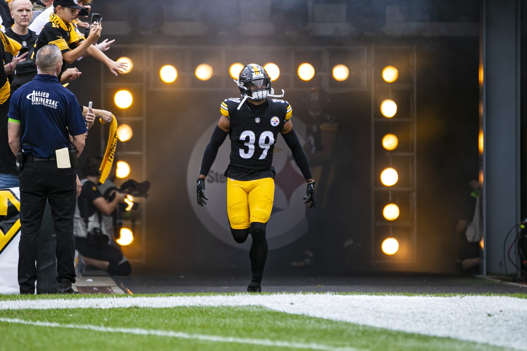 Kenny Pickett, Steelers Show Flashes in Raiders Win but Still Have Long Way  to Go, News, Scores, Highlights, Stats, and Rumors