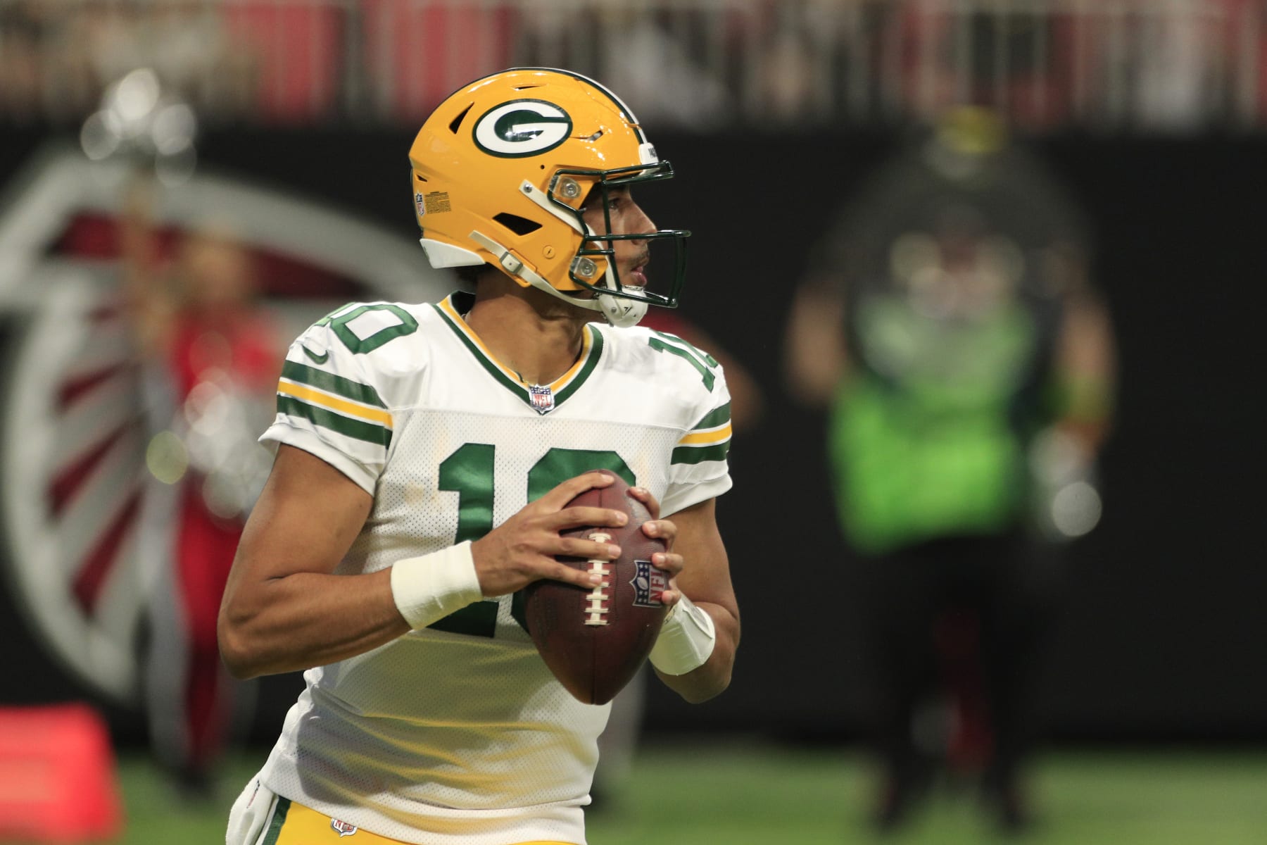 NFL MVP odds, picks for 2022 season: Joe Burrow, Dak Prescott lead list of  value picks to take home award 