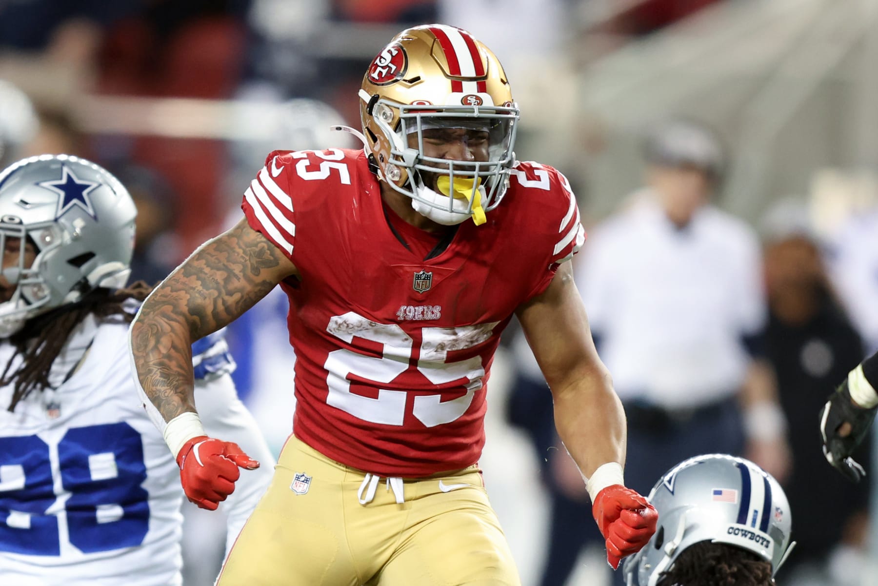 2023 NFL player props, odds, expert picks, prop bets for Week 3: Bijan  Robinson goes over 69.5 rushing yards 