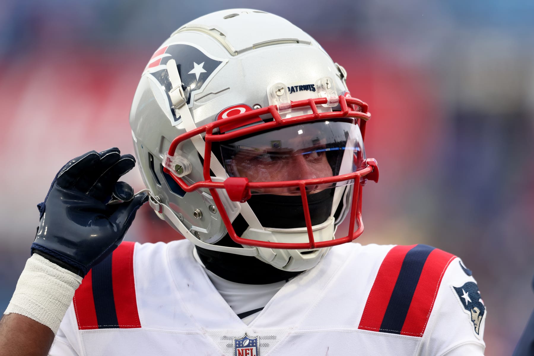 Patriots' Marcus Jones placed on IR after suffering torn labrum in Week 2  vs. Dolphins, per report 