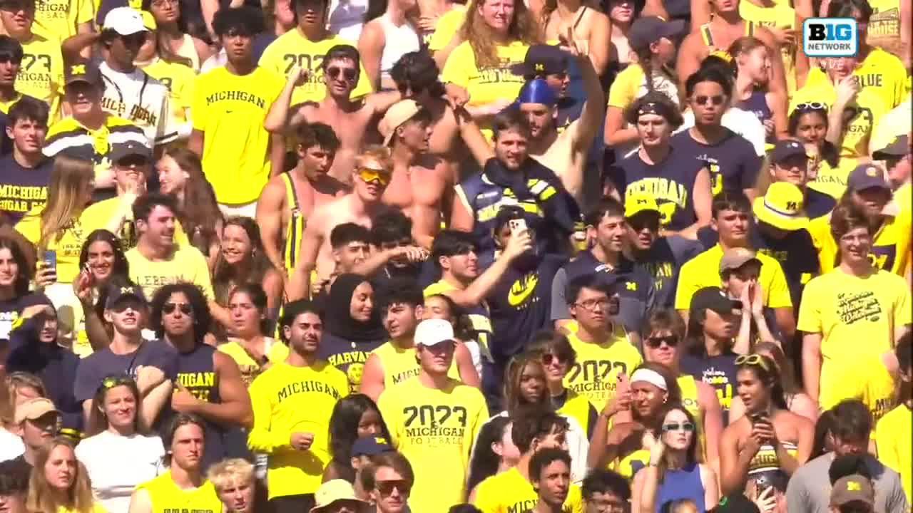 No. 2 Michigan beats Rutgers 317