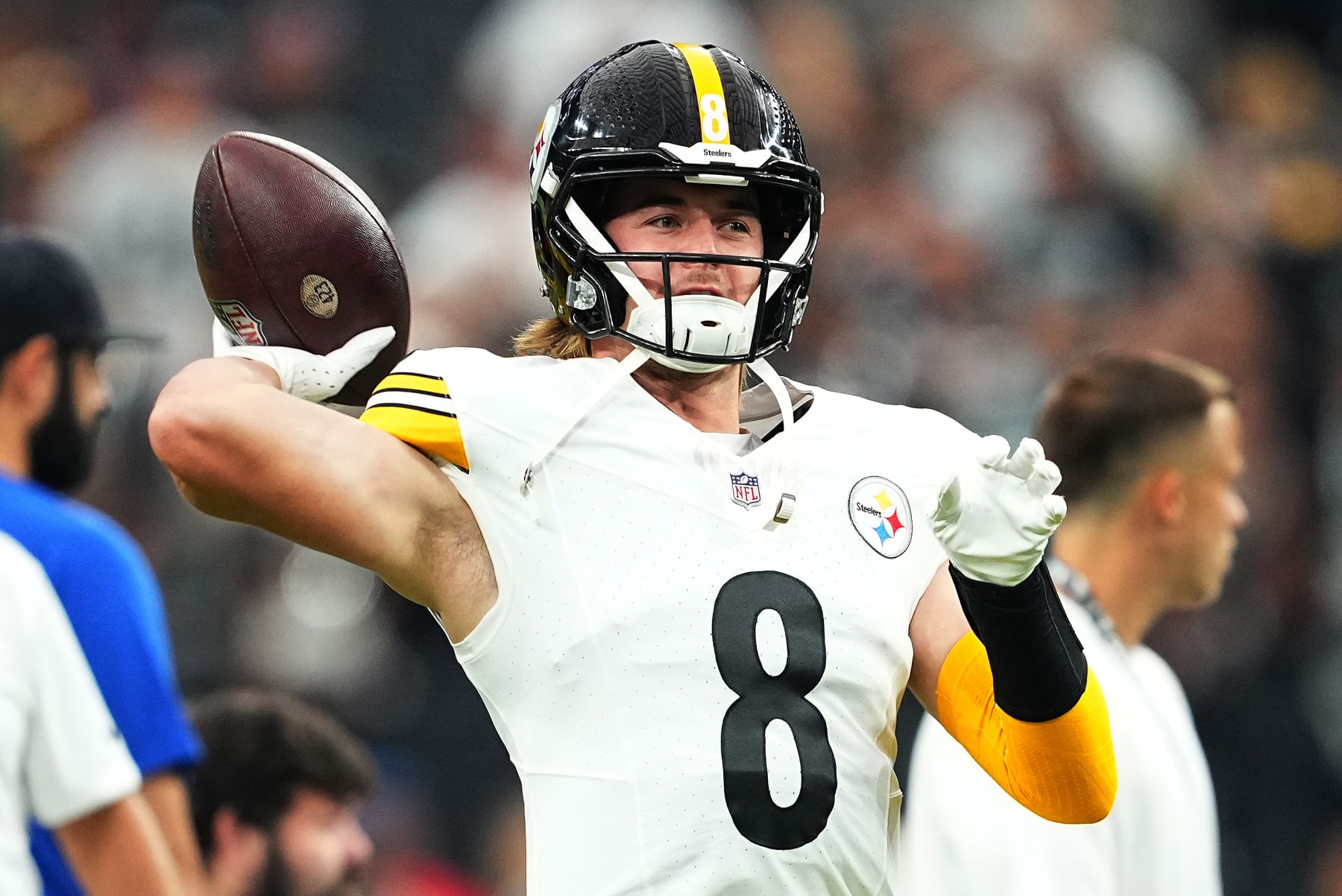 Steelers vs. Raiders Predictions, Picks, Odds Today: Will Jimmy Garoppolo  Get The Win in His Home Debut in Las Vegas?