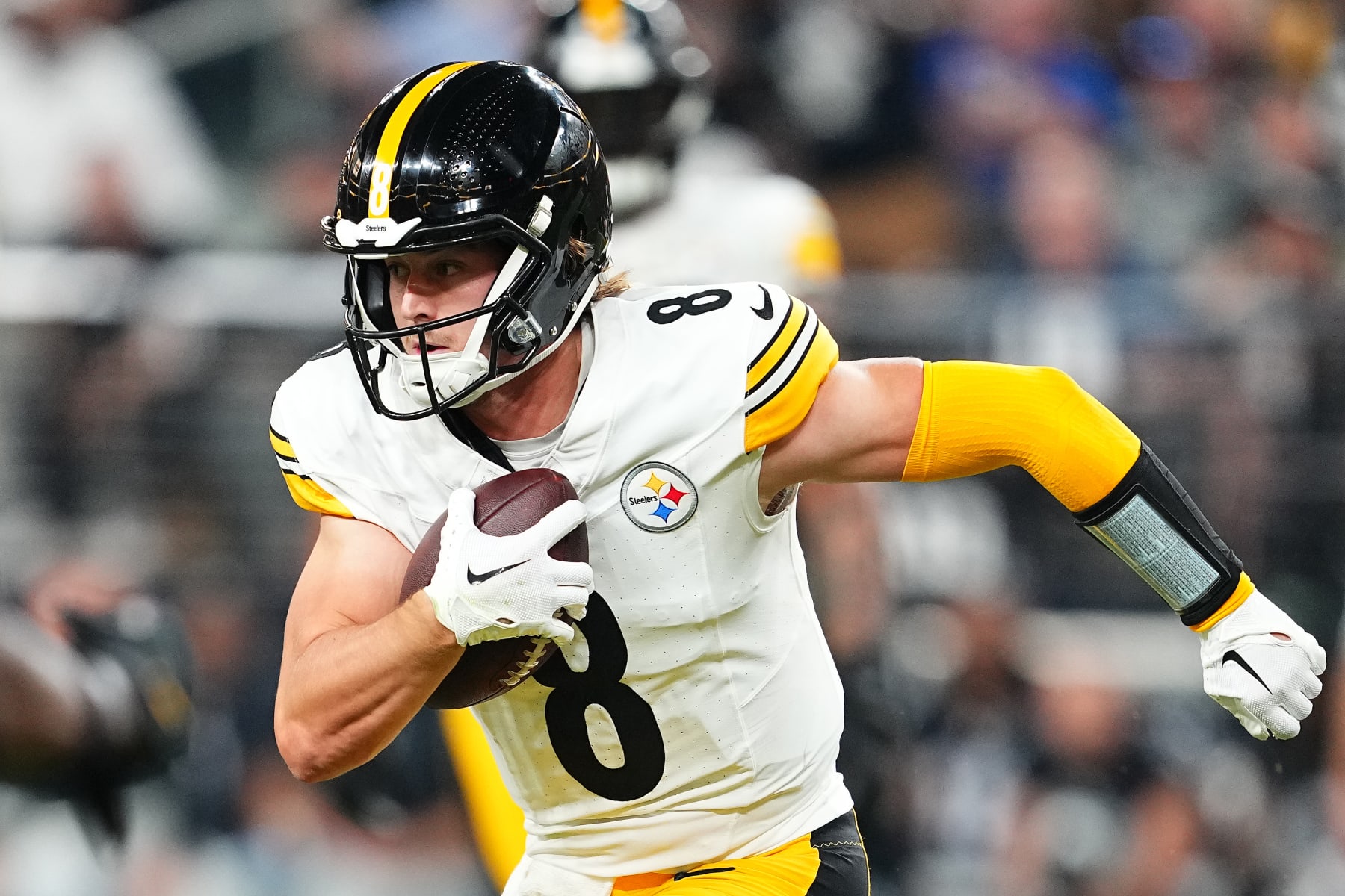 Kenny Pickett, Steelers Show Flashes in Raiders Win but Still Have Long Way  to Go, News, Scores, Highlights, Stats, and Rumors