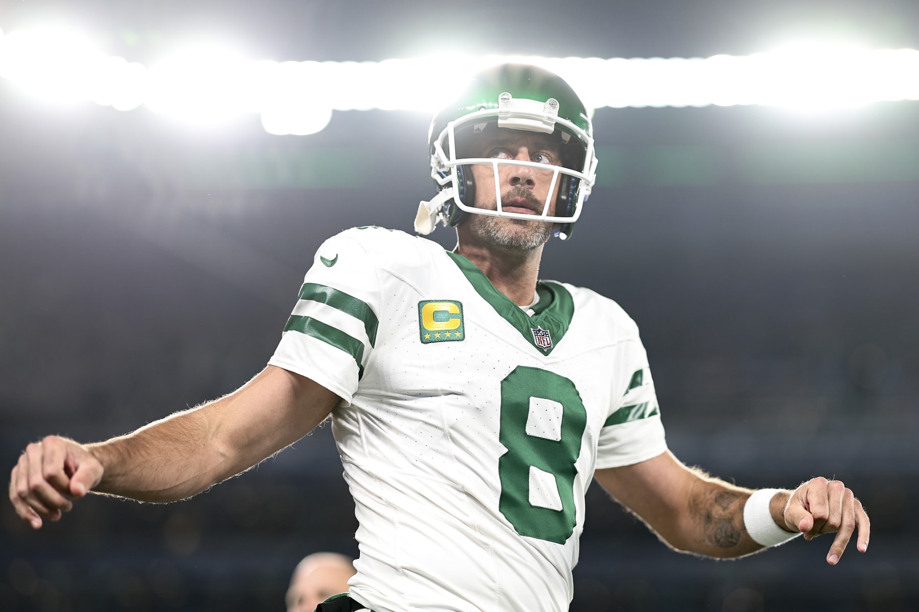 Never thought I'd see Aaron Rodgers in a Seahawks jersey. : r/Seahawks