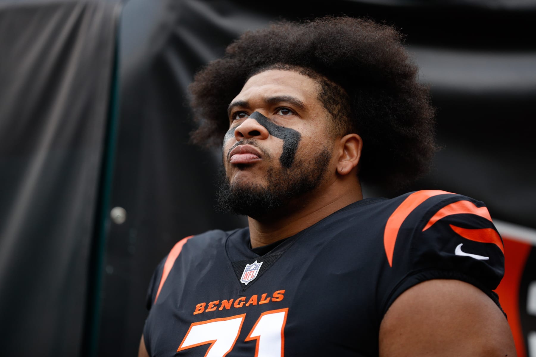 La'el Collins released by Bengals less than 2 years after being signed