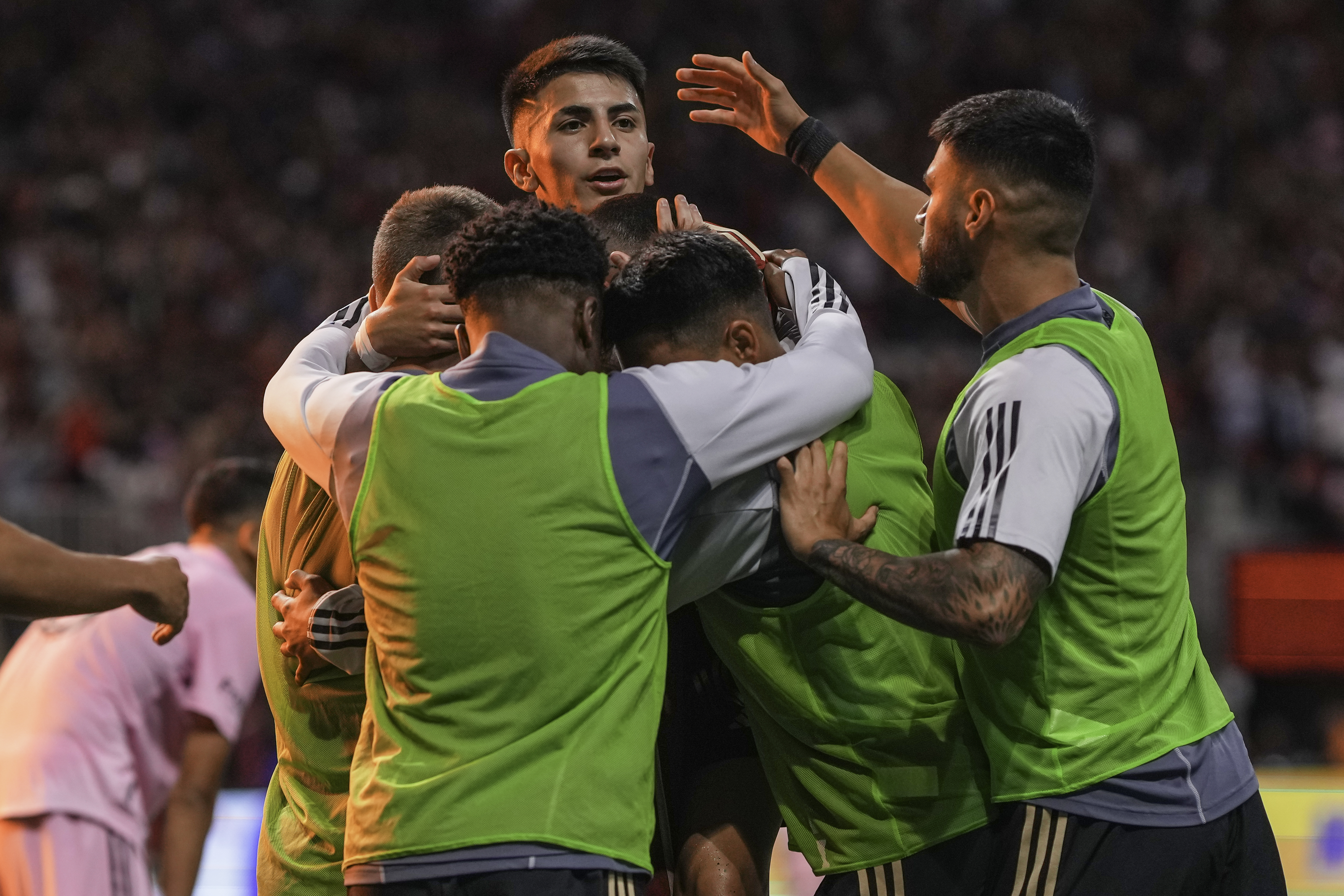 Zardes, Finlay lead Austin to 2-1 victory over Sporting KC