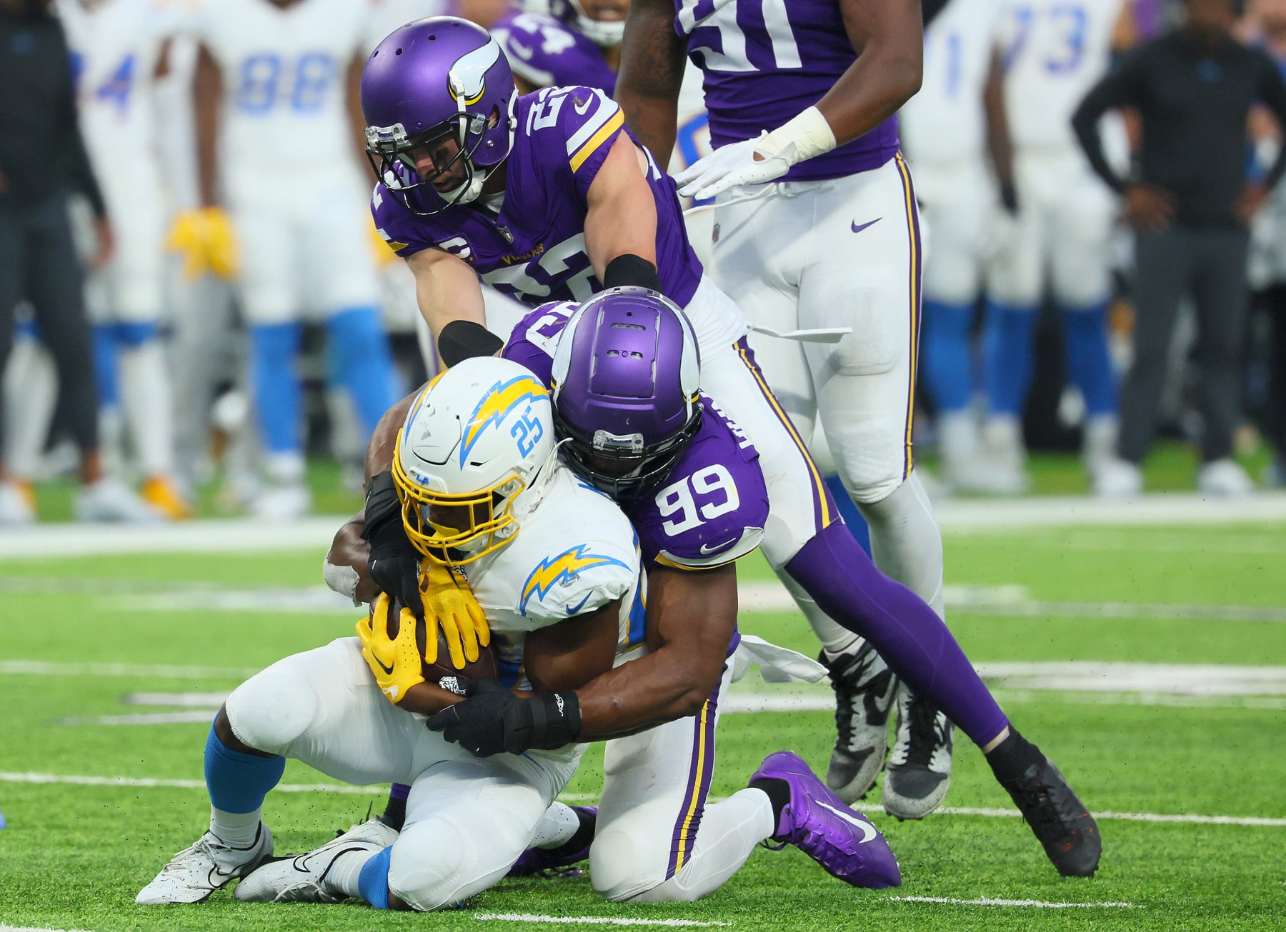 Vikings' Dalvin Tomlinson has a 'little chip' on shoulder facing