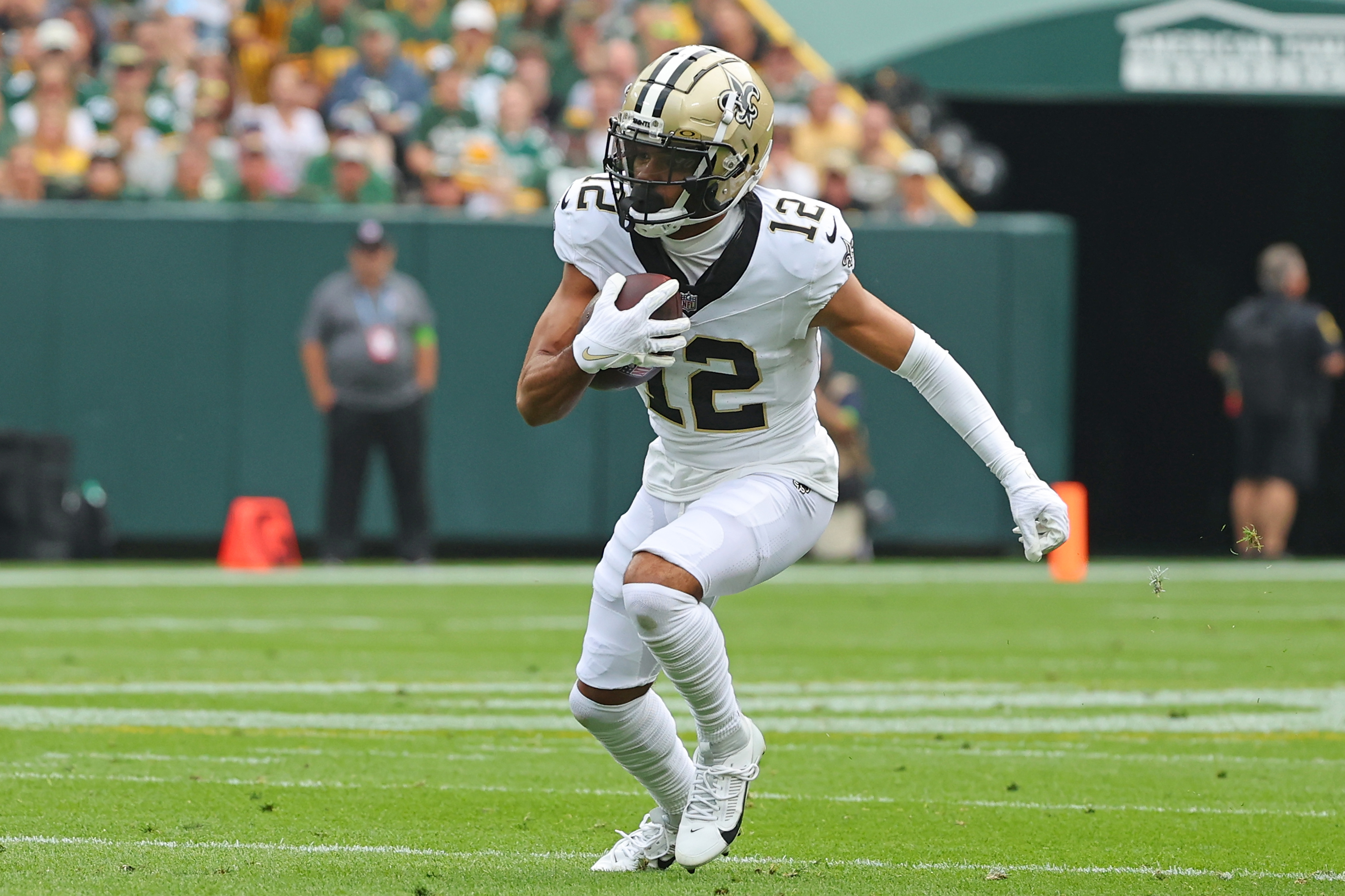 New Orleans Saints running back Pierre Thomas (R) celebrates his 16-yard  pass reception touchdown with Reggie bush during the third quarter against  the Indianapolis Colts at Super Bowl XLIV in Miami on