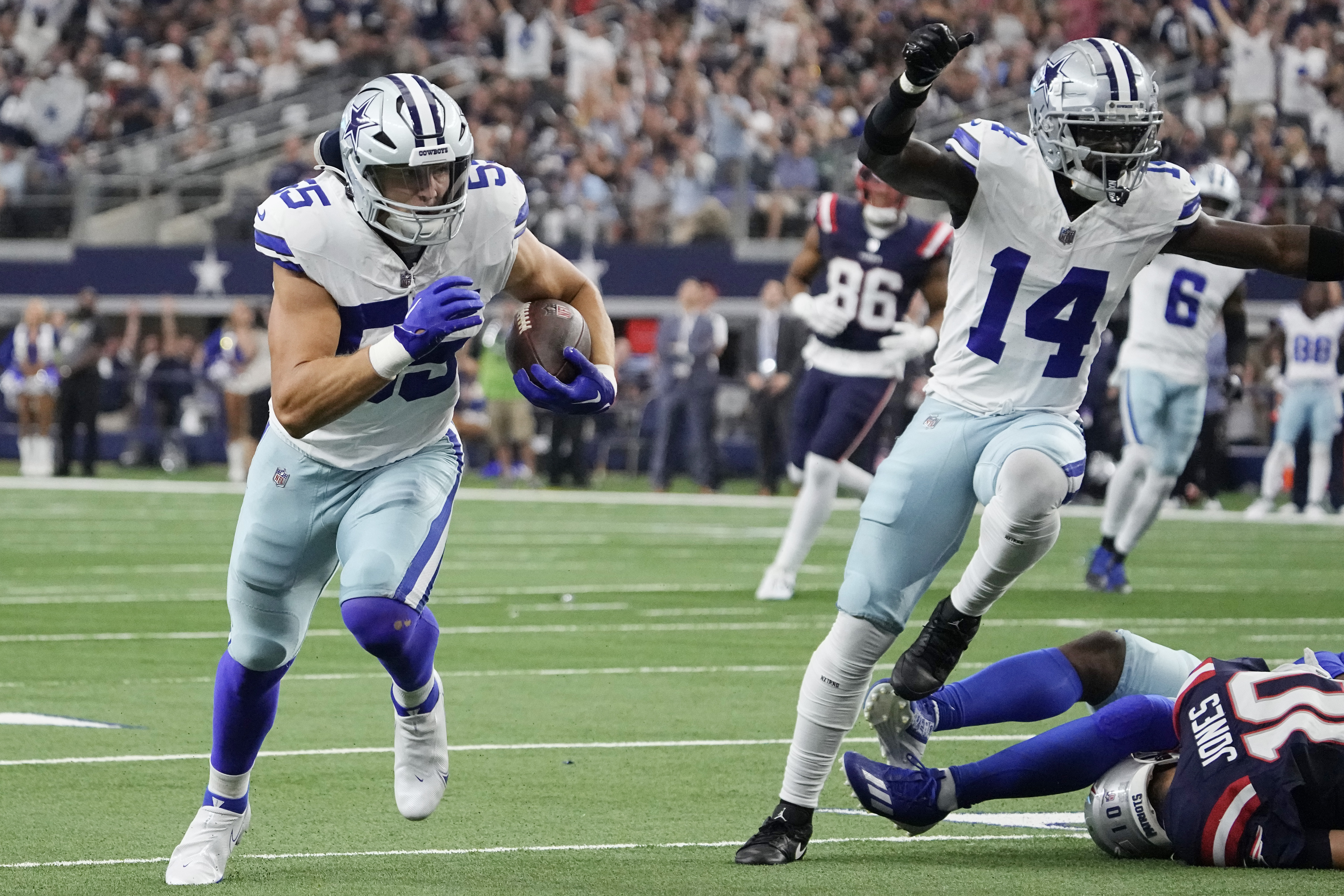 Dallas Cowboys dominate New England Patriots with a 38-3 victory - BVM  Sports