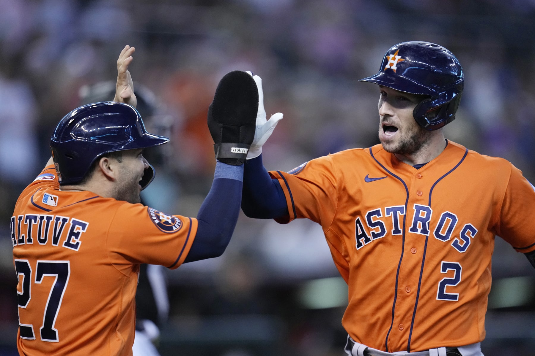 MLB playoffs: Astros don't intimidate these confident Red Sox