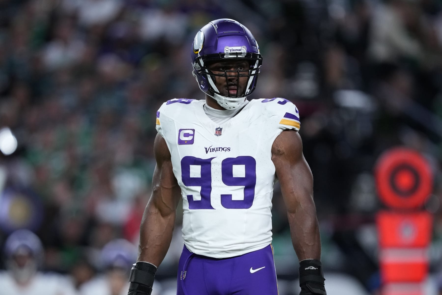 Vikings PFF grades: Hunter's 3 sacks cover up ugly score