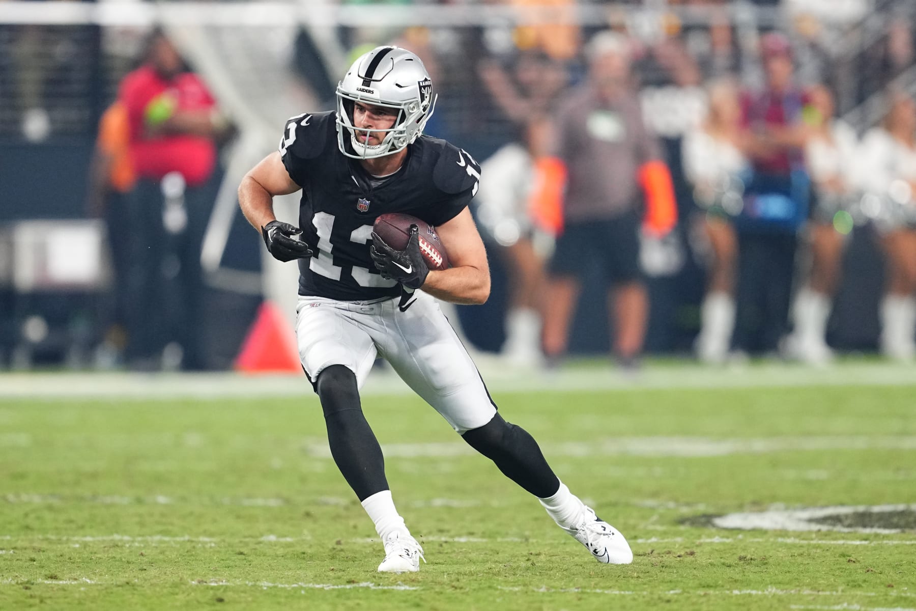 NFL Rumors: Hunter Henry to Raiders? Mike Gesicki's arrival could push  Patriots TE out