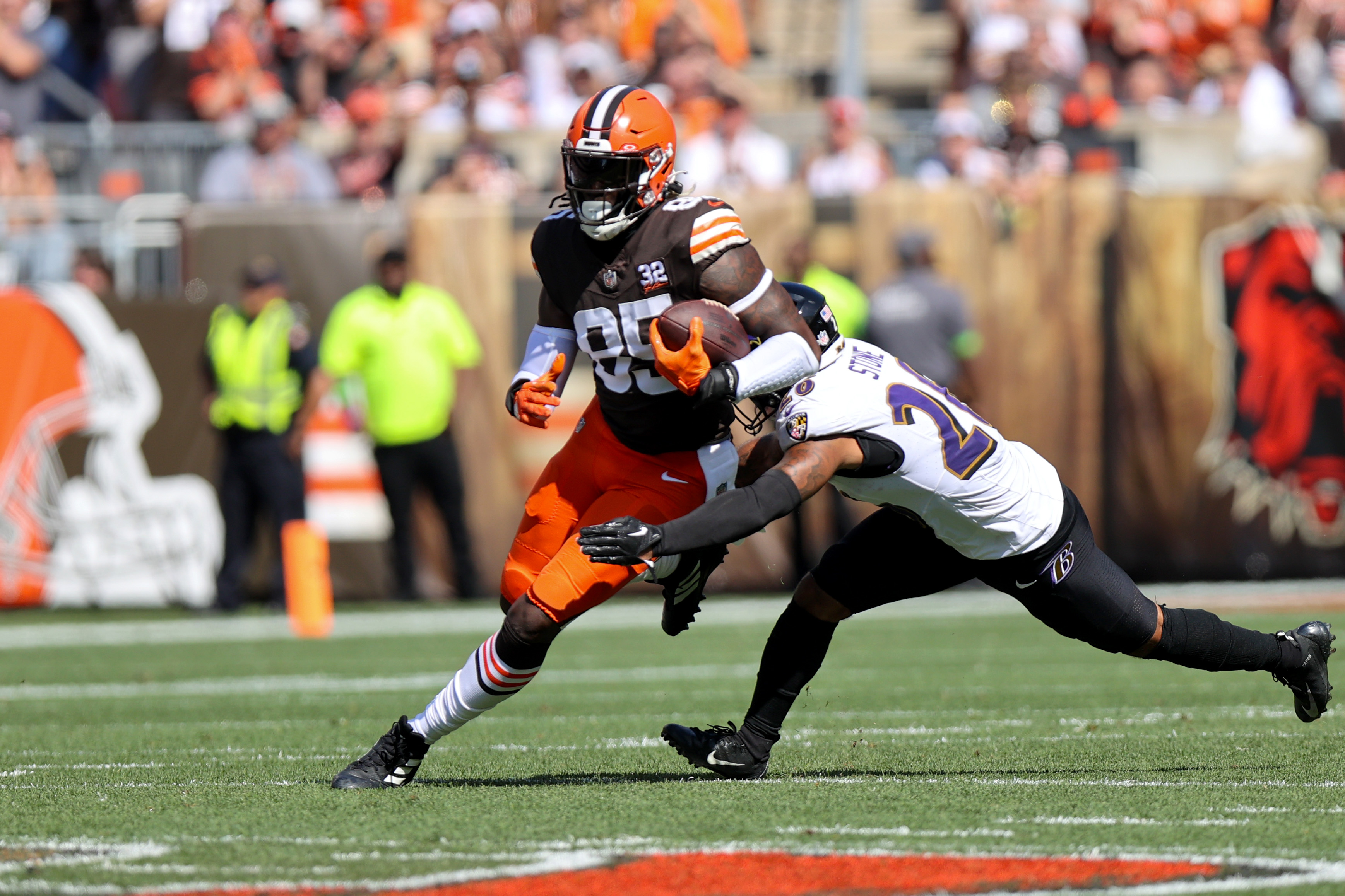 Browns' Dawand Jones gets 'honest day's work' from improved fitness