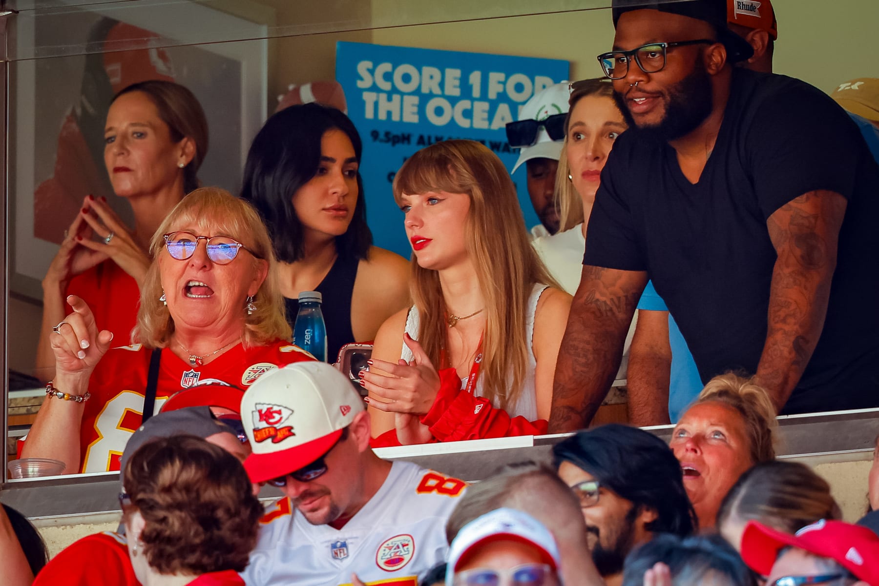 Chiefs' Travis Kelce has been taking his play to a new level with Taylor  Swift in the house - The San Diego Union-Tribune