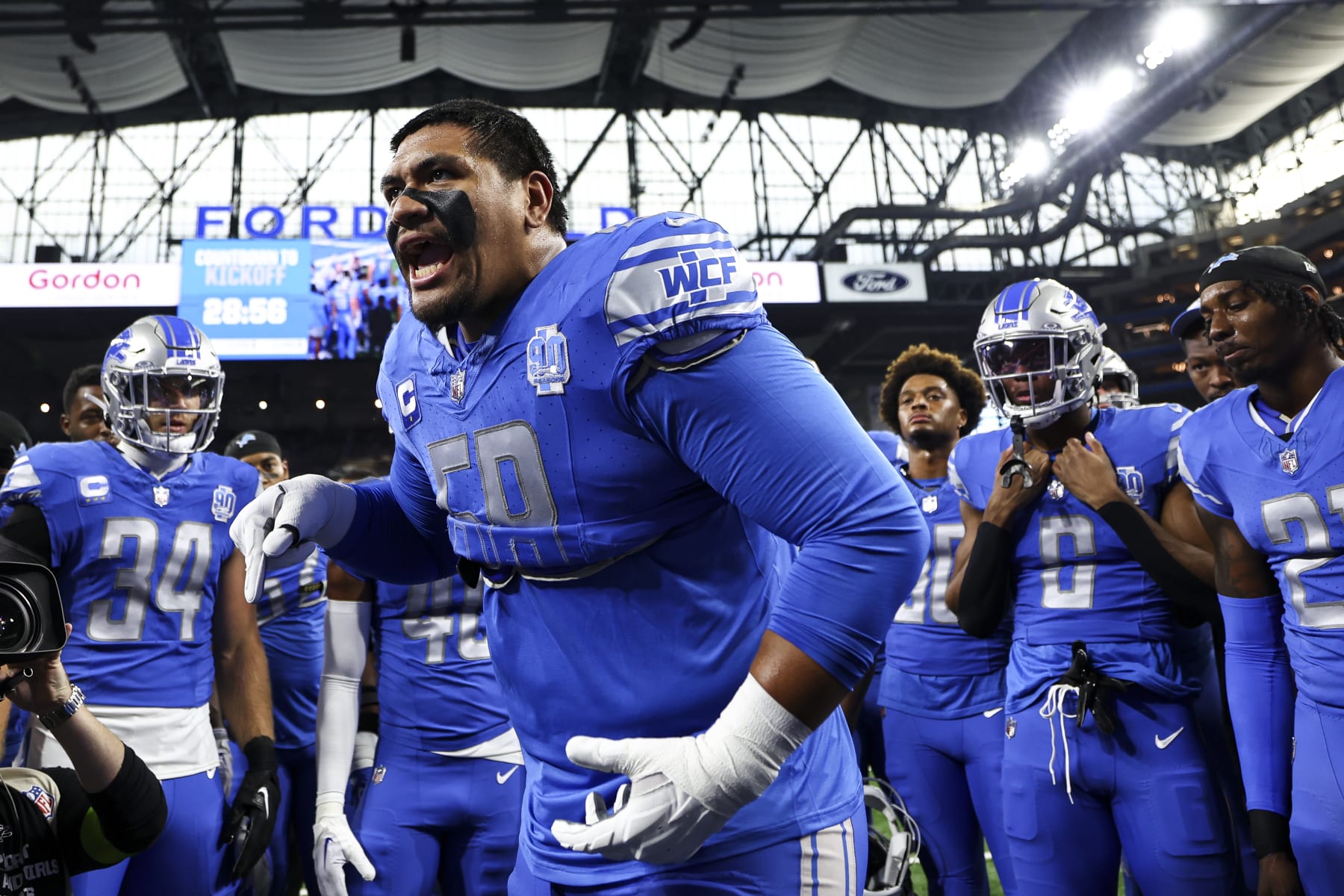 Lions OT Penei Sewell Enters Concussion Protocol During Camp