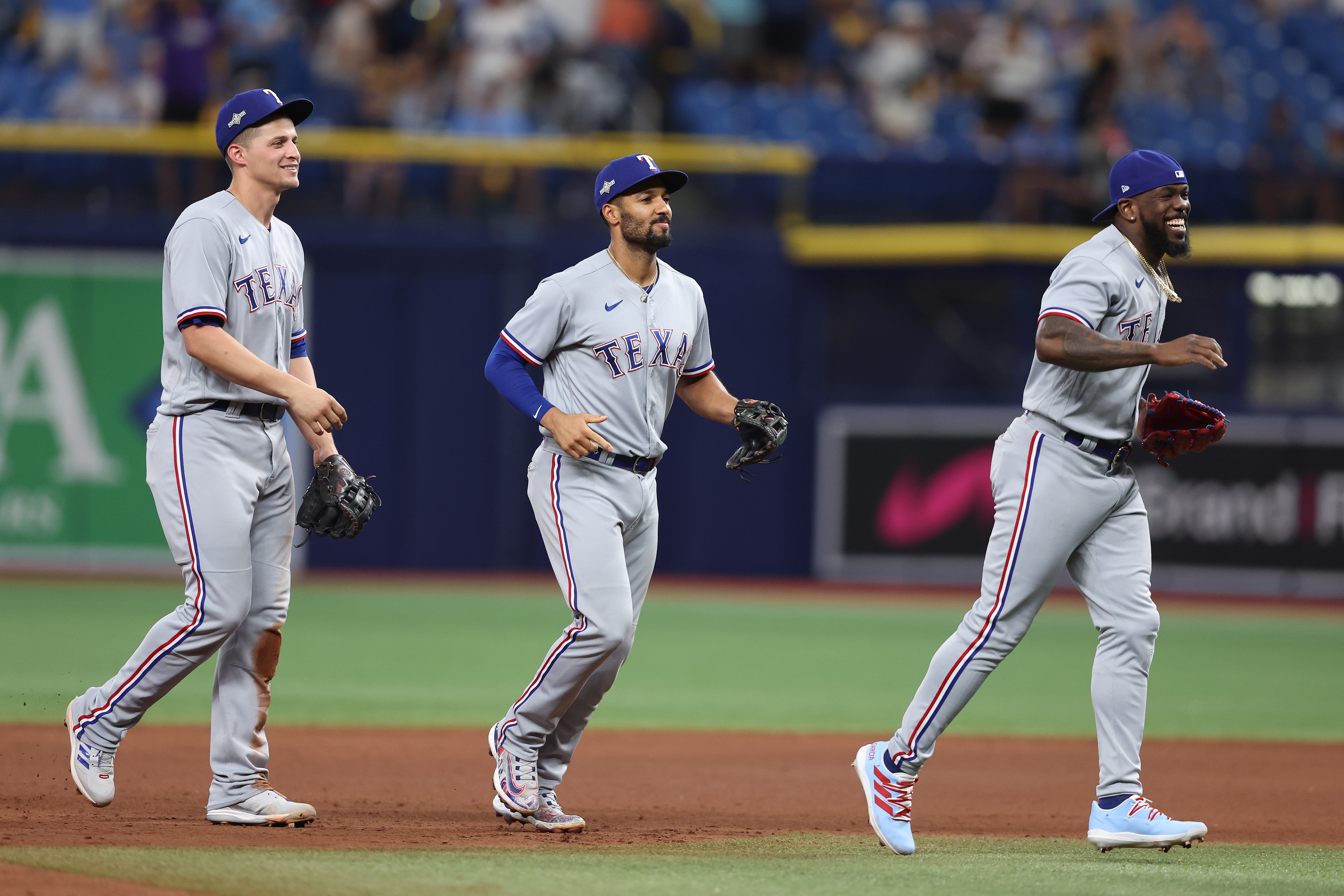 Texas Rangers to Open Globe Life Field at 100% Capacity