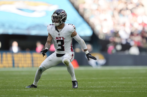 Falcons release team's all-time leading receiver White - Sentinel Colorado