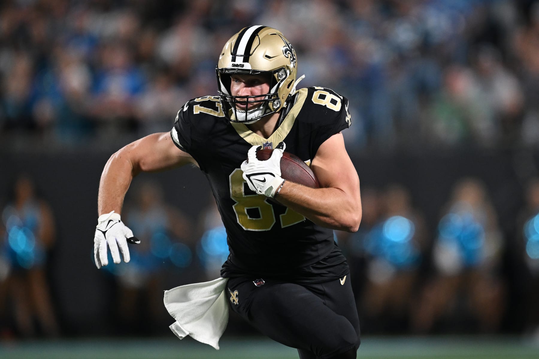 Foster Moreau has an offer from Saints and interest from other NFL