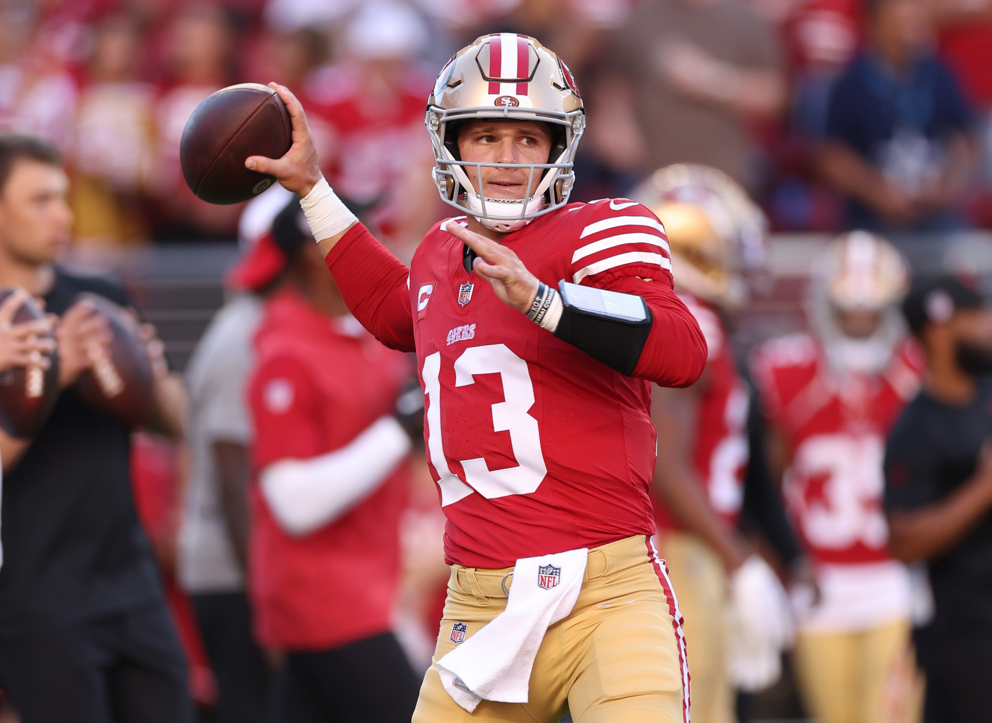 49ers vs. Buccaneers score, takeaways: Brock Purdy outduels Tom Brady as  San Francisco destroys Tampa Bay 