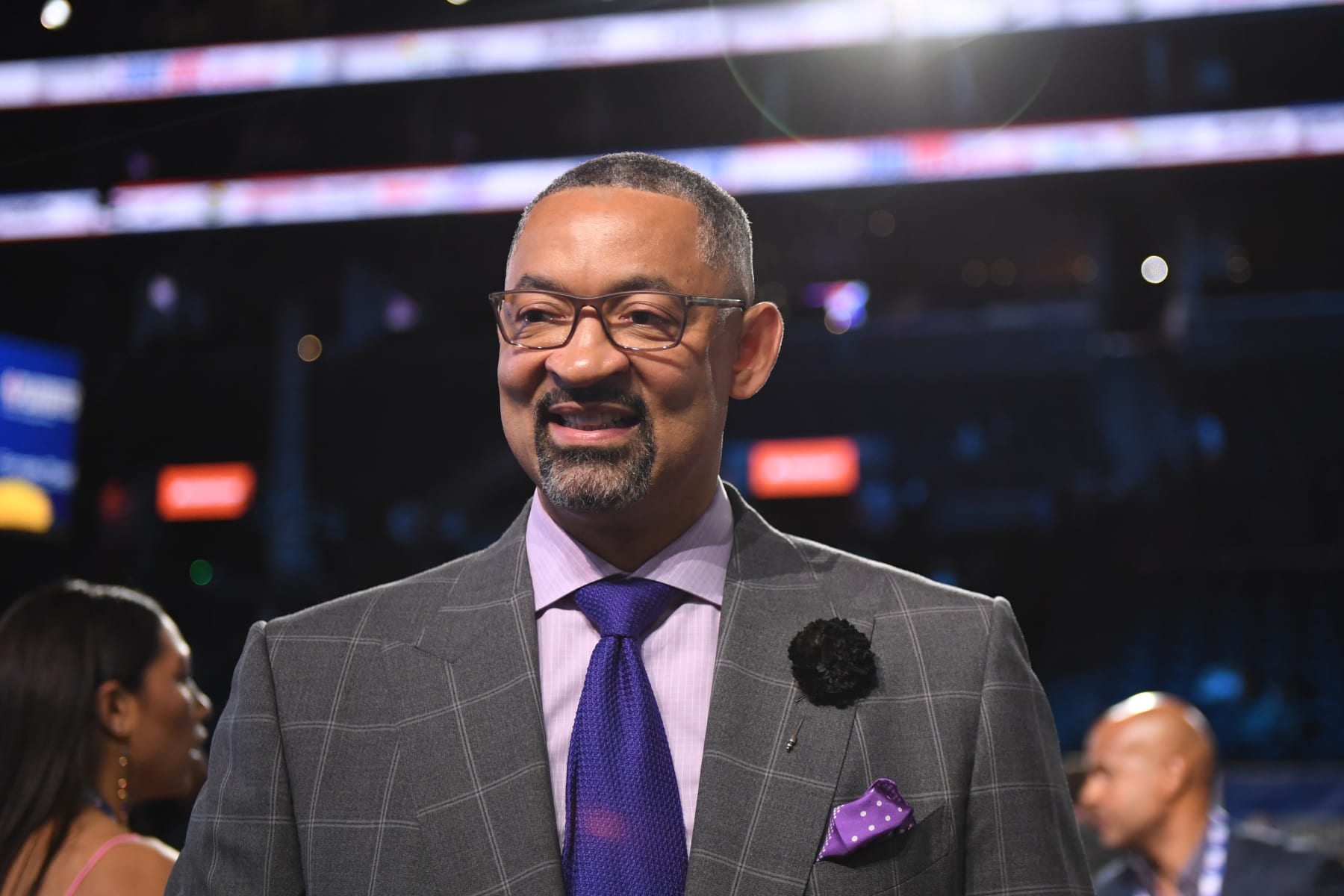 BROOKLYN, NY - JUNE 22: Juwan Howard smiles during the 2023 NBA Draft on June 22, 2023 at Barclays Center in Brooklyn, New York. NOTE TO USER: User expressly acknowledges and agrees that, by downloading and or using this photograph, User is consenting to the terms and conditions of the Getty Images License Agreement. Mandatory Copyright Notice: Copyright 2023 NBAE (Photo by Mike Lawrence/NBAE via Getty Images)