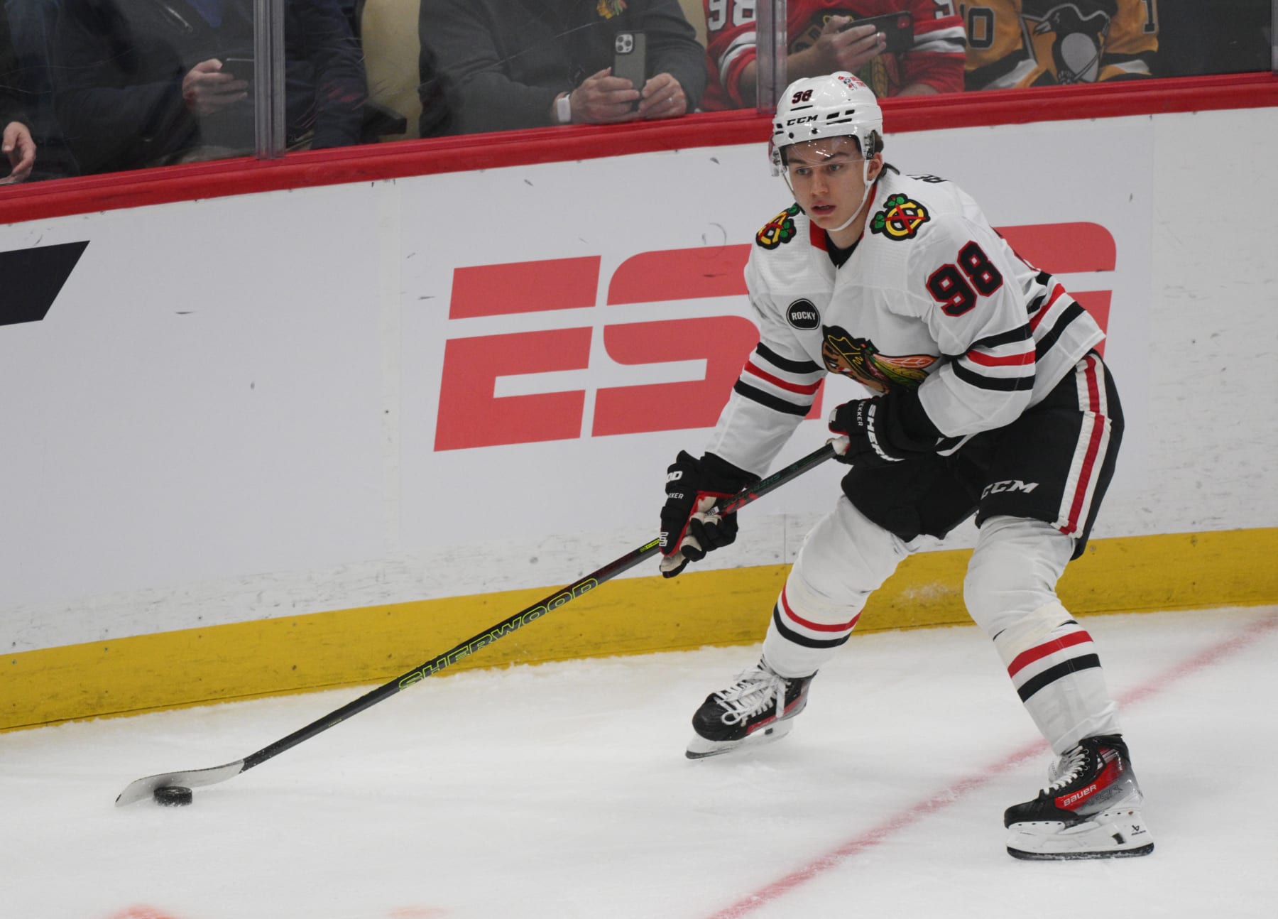 PITTSBURGH, PENNSYLVANIA - OCTOBER 10: Connor Bedard #98 of the Chicago Blackhawks skates during the first period against the Pittsburgh Penguins at PPG PAINTS Arena on October 10, 2023 in Pittsburgh, Pennsylvania. (Photo by Justin Berl/Getty Images)