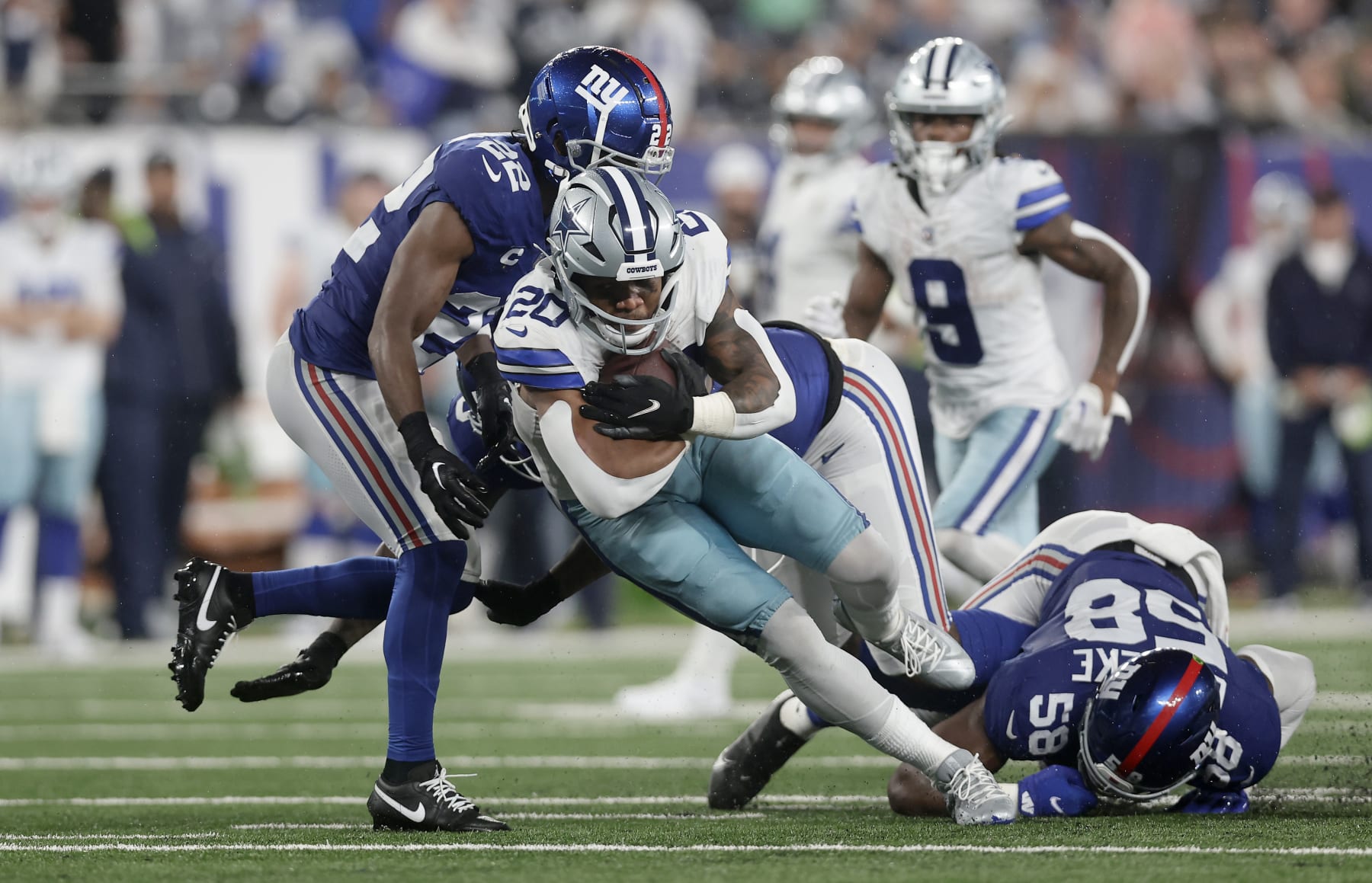 3 Reasons the Giants Should Be Sellers at the 2023 NFL Trade