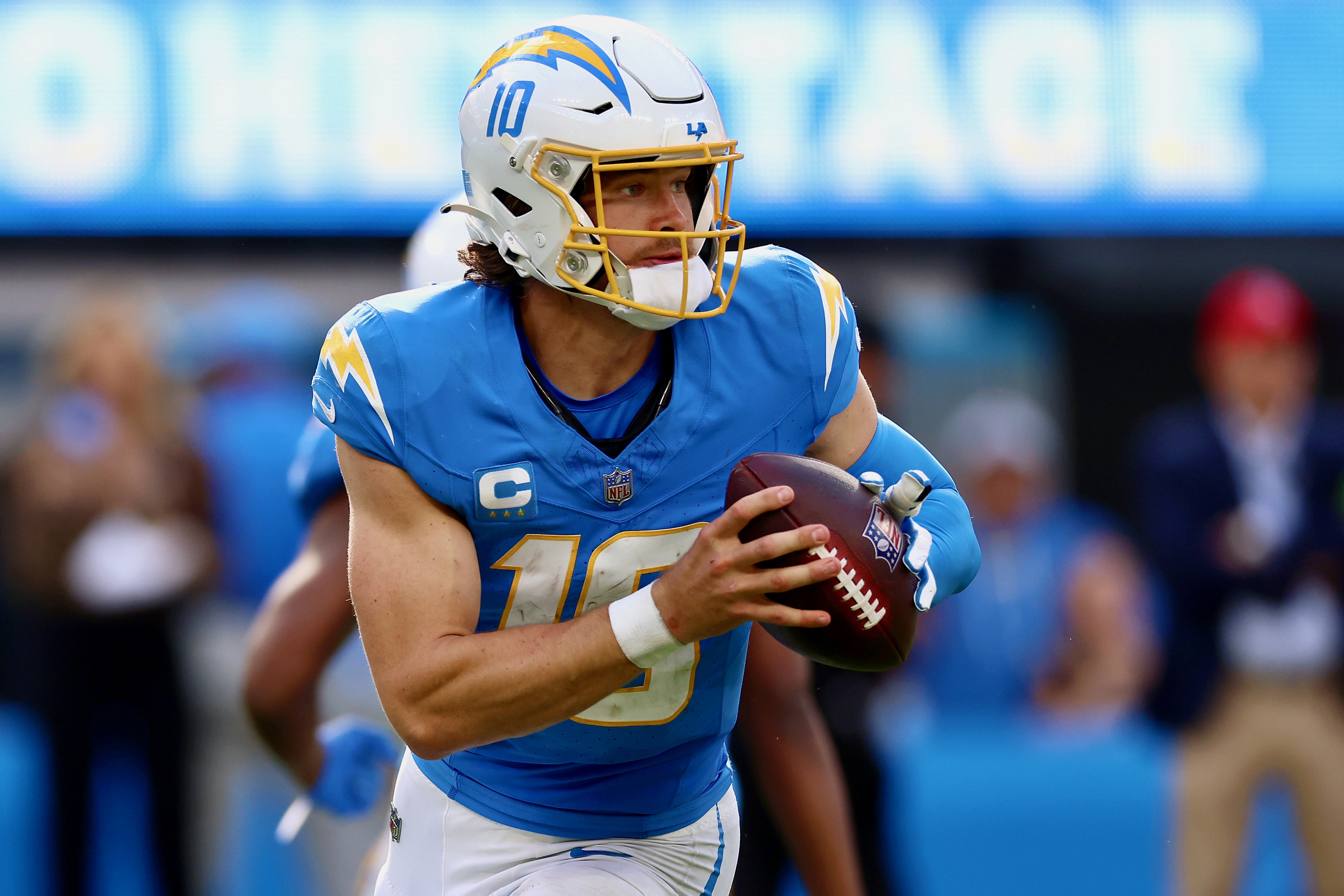 Sunday Night Football: Kansas City Chiefs @ Los Angeles Chargers Live  Thread & Game Information - The Phinsider