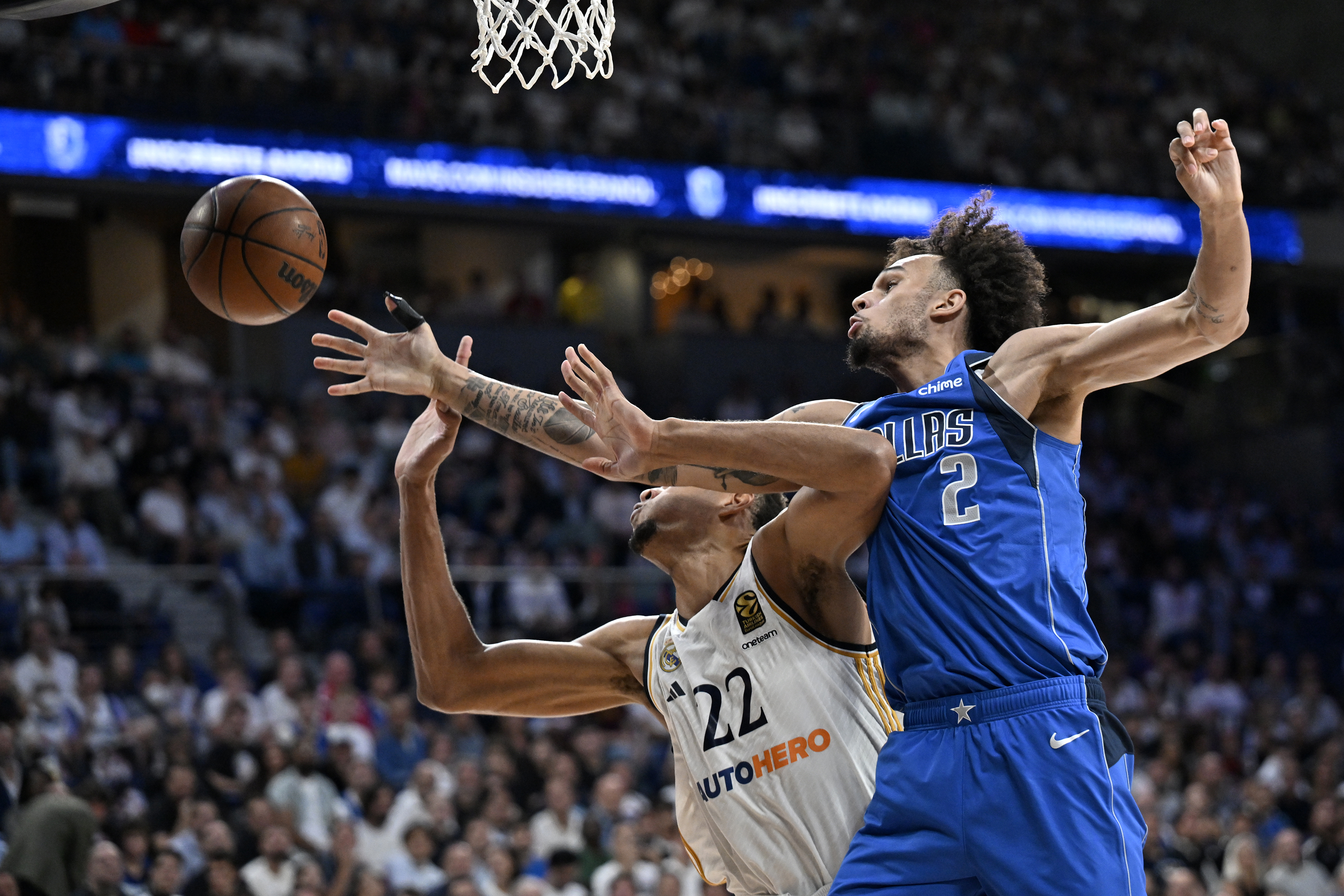 Former Mavericks guard Tyrell Terry retires from basketball at age 22 /  News 