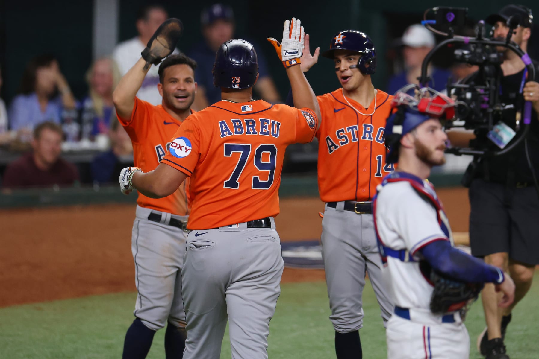 Astros keep winning ways no matter if loved or hated