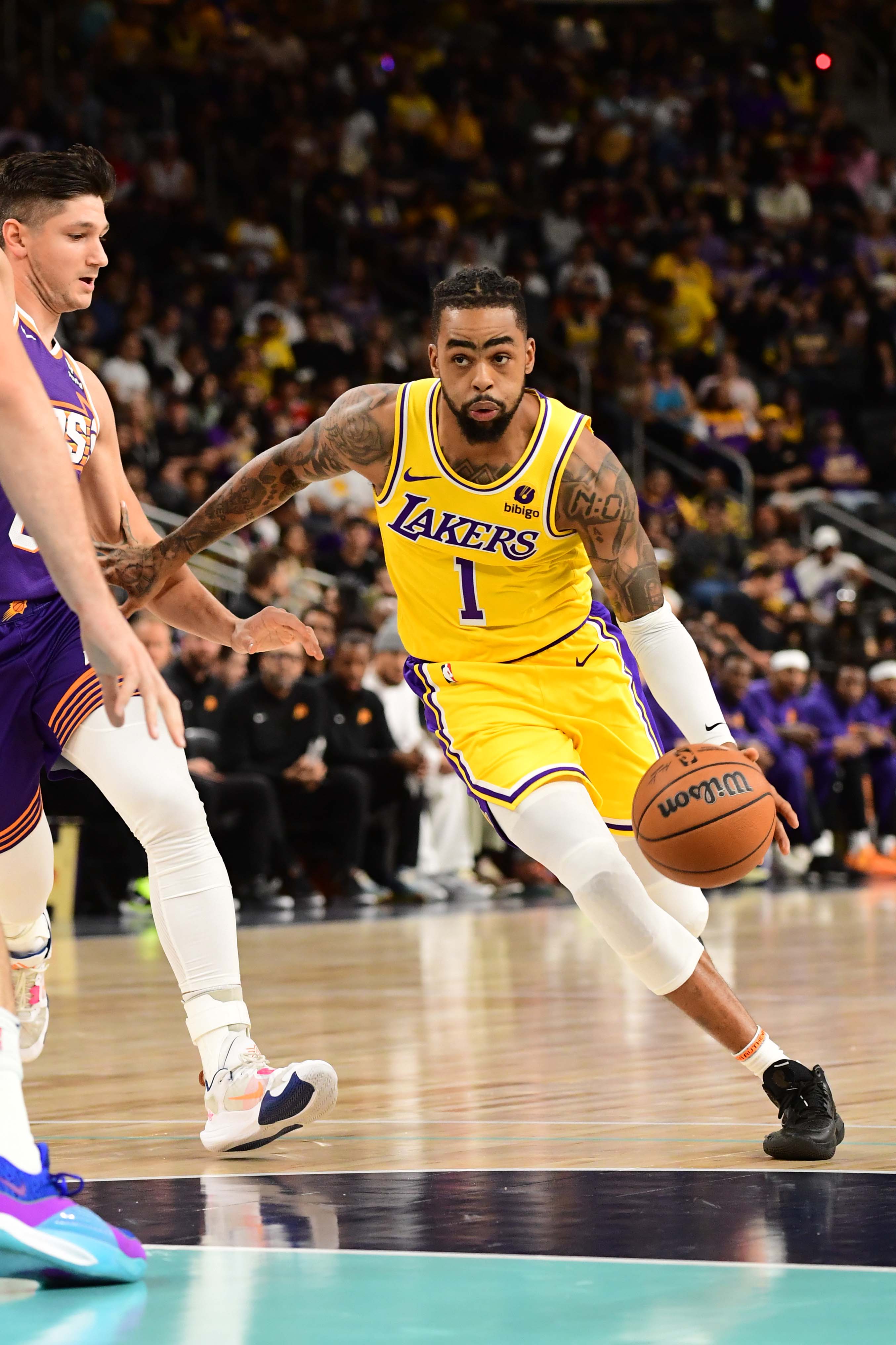 Lakers Ink 5-Year, $100 Million Jersey Patch Deal