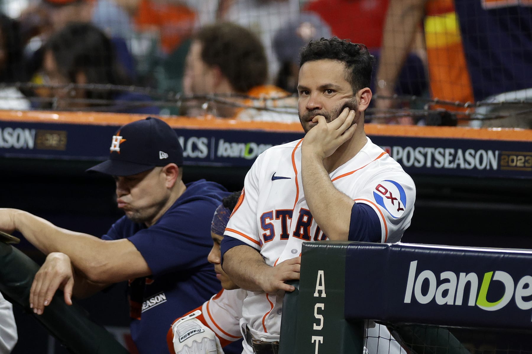 Jose Altuve leaves game after fouling ball off groin