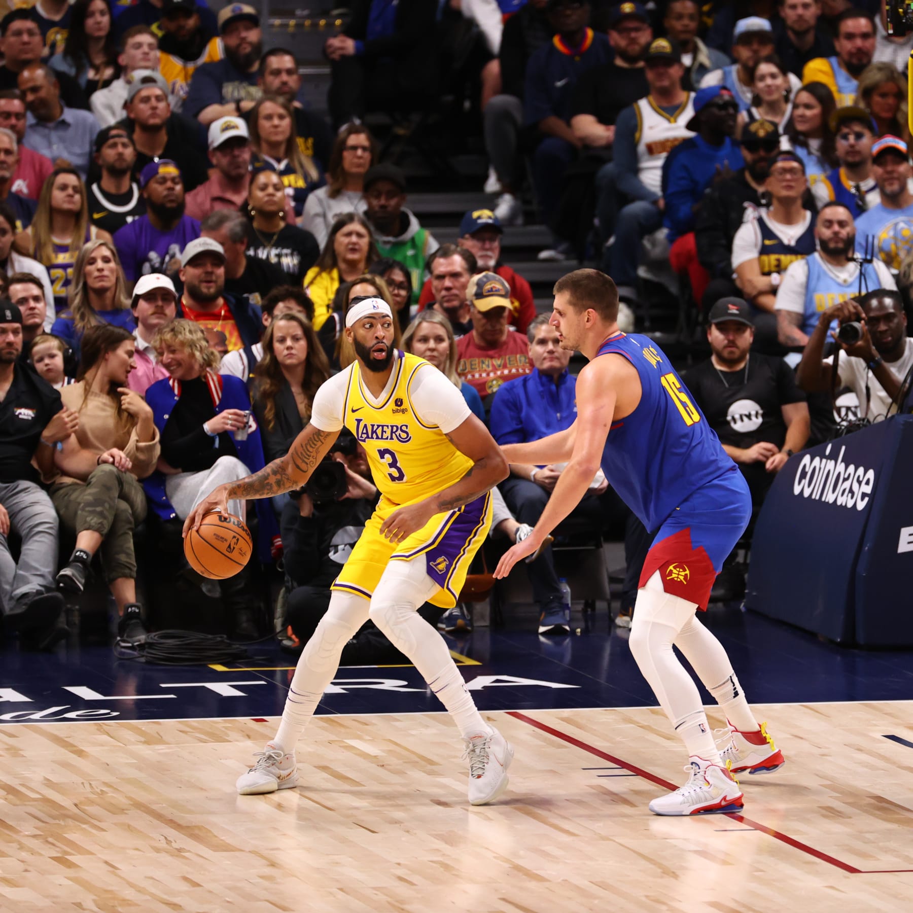 Video: LeBron James' emphatic reaction after winning 4th career