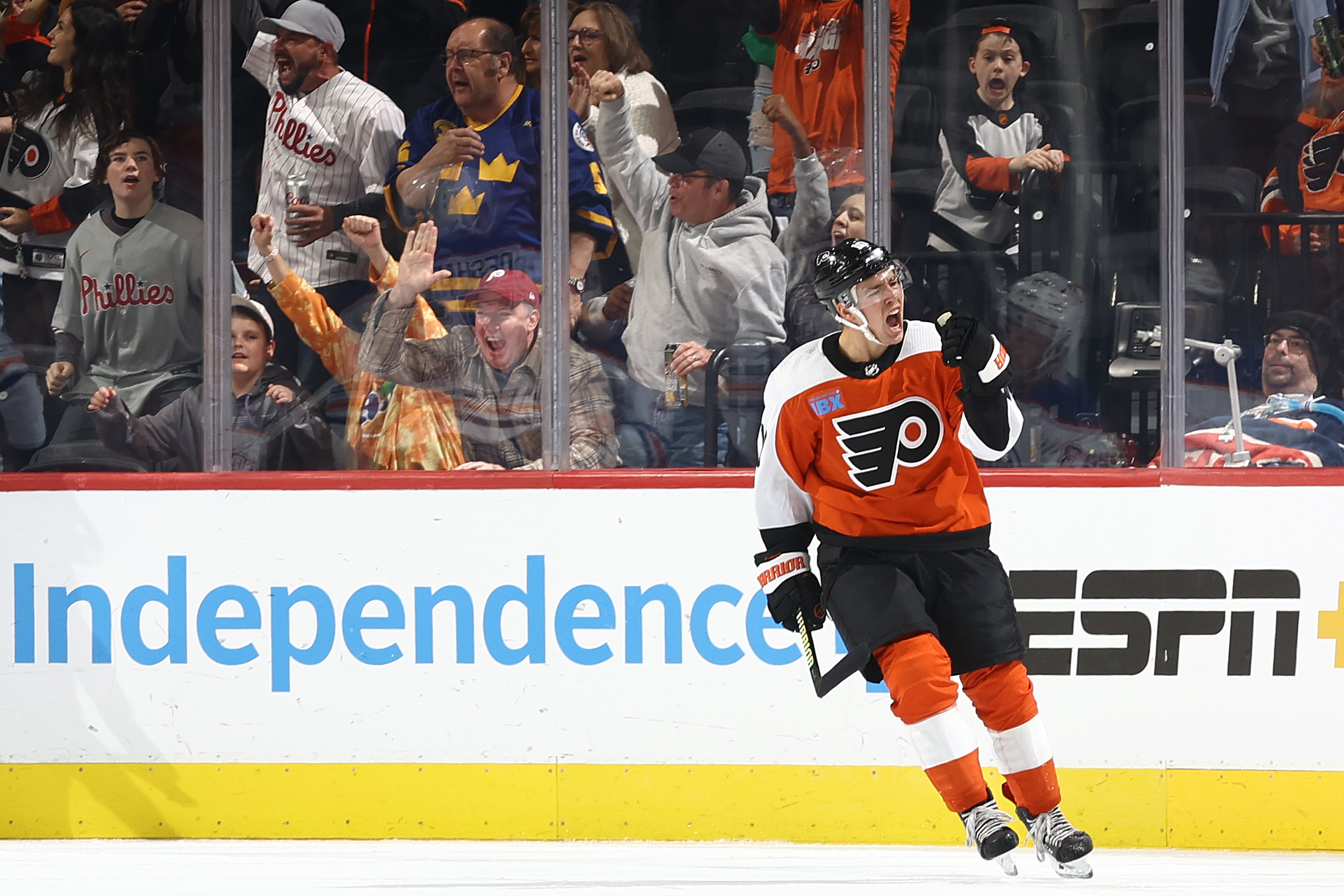 Flyers fans warming up to team's new mascot - WHYY