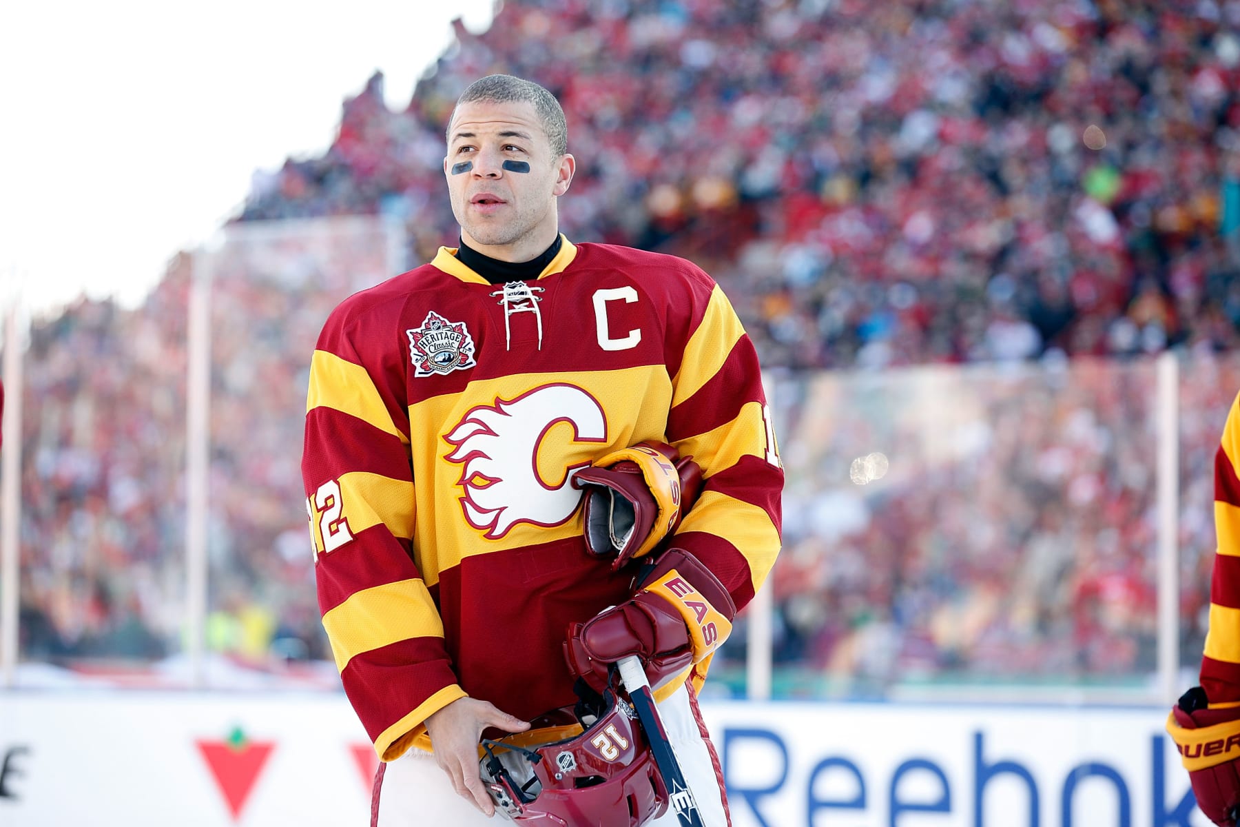  Flames unveil 2019 Heritage Classic throwback sweater