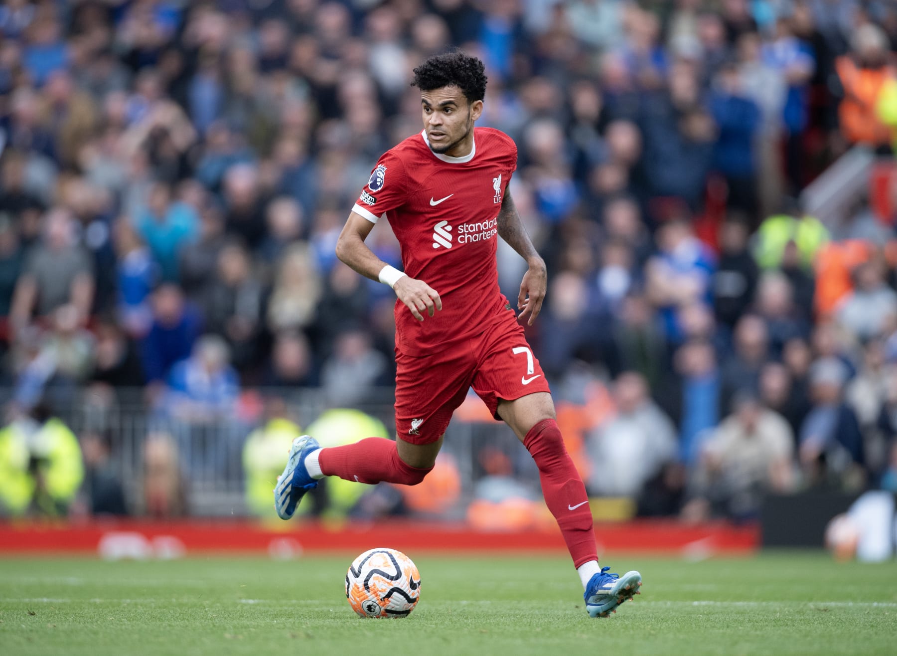 LIVERPOOL, ENGLAND - OCTOBER 21: Luis Diaz of Liverpool in action during the Premier League match between Liverpool FC and Everton FC at Anfield on October 21, 2023 in Liverpool, United Kingdom. (Photo by Joe Prior/Visionhaus via Getty Images)