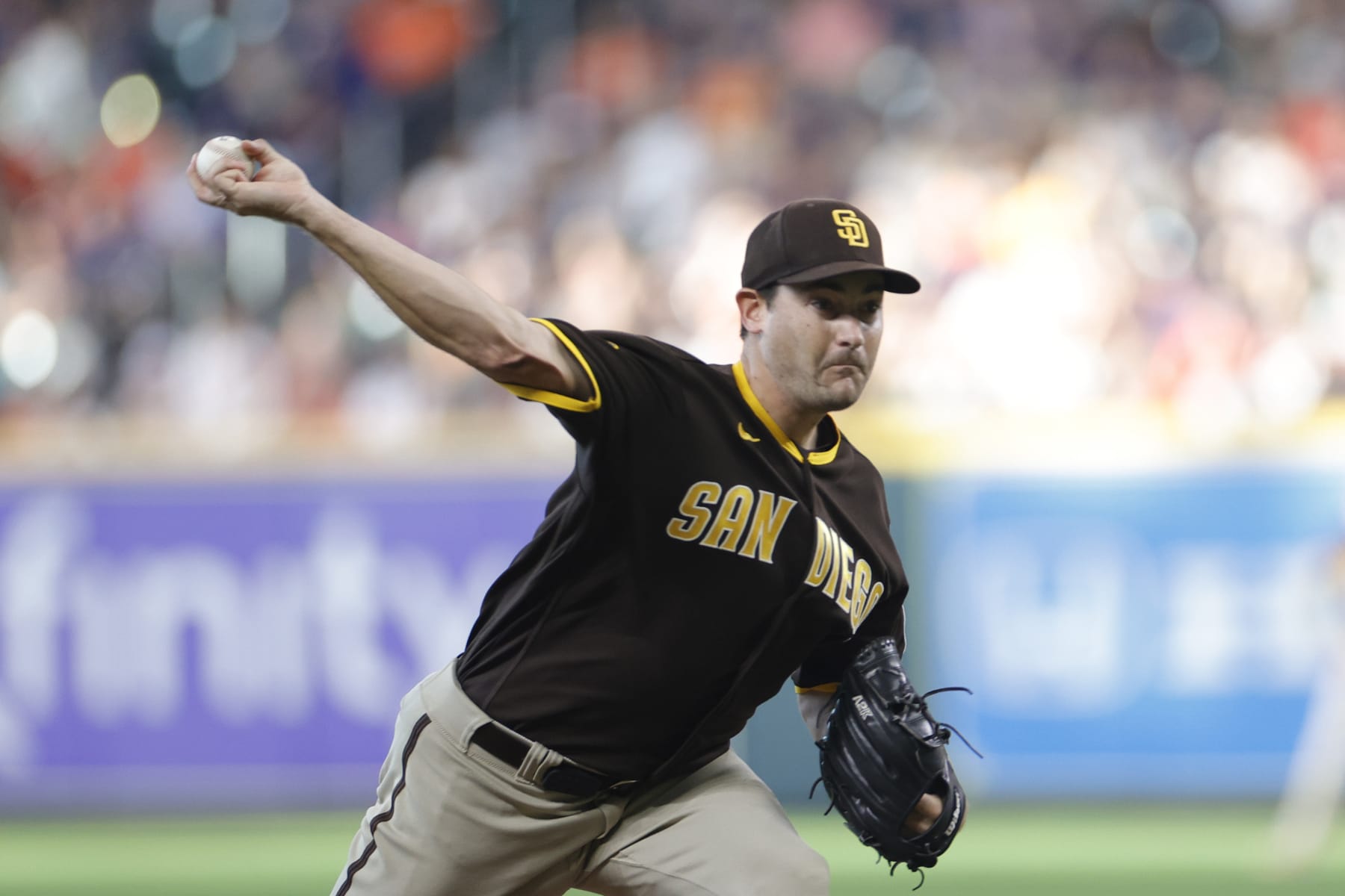 HOUSTON, TEXAS - SEPTEMBER 09: Seth Lugo #67 of the San Diego Padres delivers during the first inning against the Houston Astros at Minute Maid Park on September 09, 2023 in Houston, Texas. (Photo by Carmen Mandato/Getty Images)