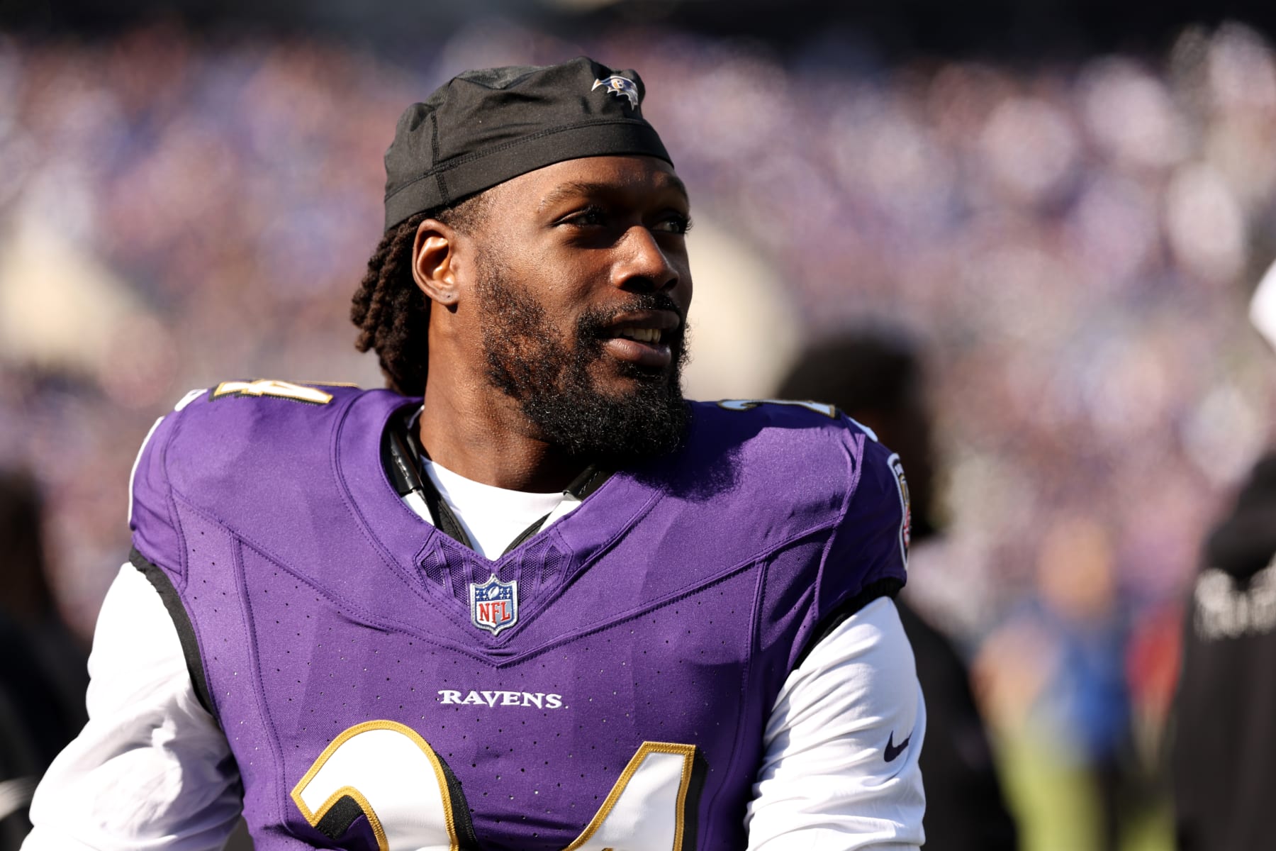 Ravens edge Jadeveon Clowney