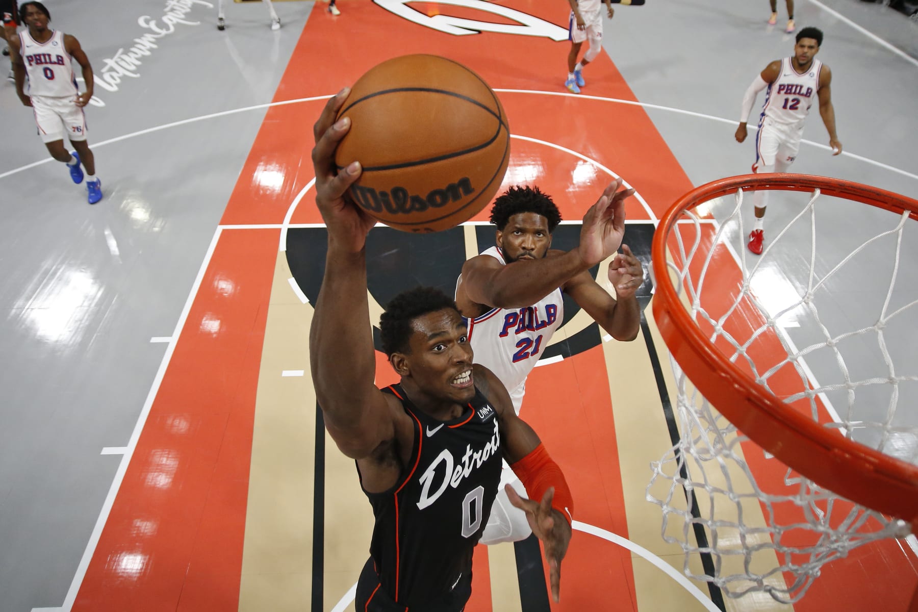 DETROIT, MI - NOVEMBER 10: Jalen Duren #0 of the Detroit Pistons dunks the ball during the game against the Philadelphia 76ers during the In-Season Tournament on November 10, 2023 at Little Caesars Arena in Detroit, Michigan. NOTE TO USER: User expressly acknowledges and agrees that, by downloading and/or using this photograph, User is consenting to the terms and conditions of the Getty Images License Agreement. Mandatory Copyright Notice: Copyright 2023 NBAE (Photo by Brian Sevald/NBAE via Getty Images)