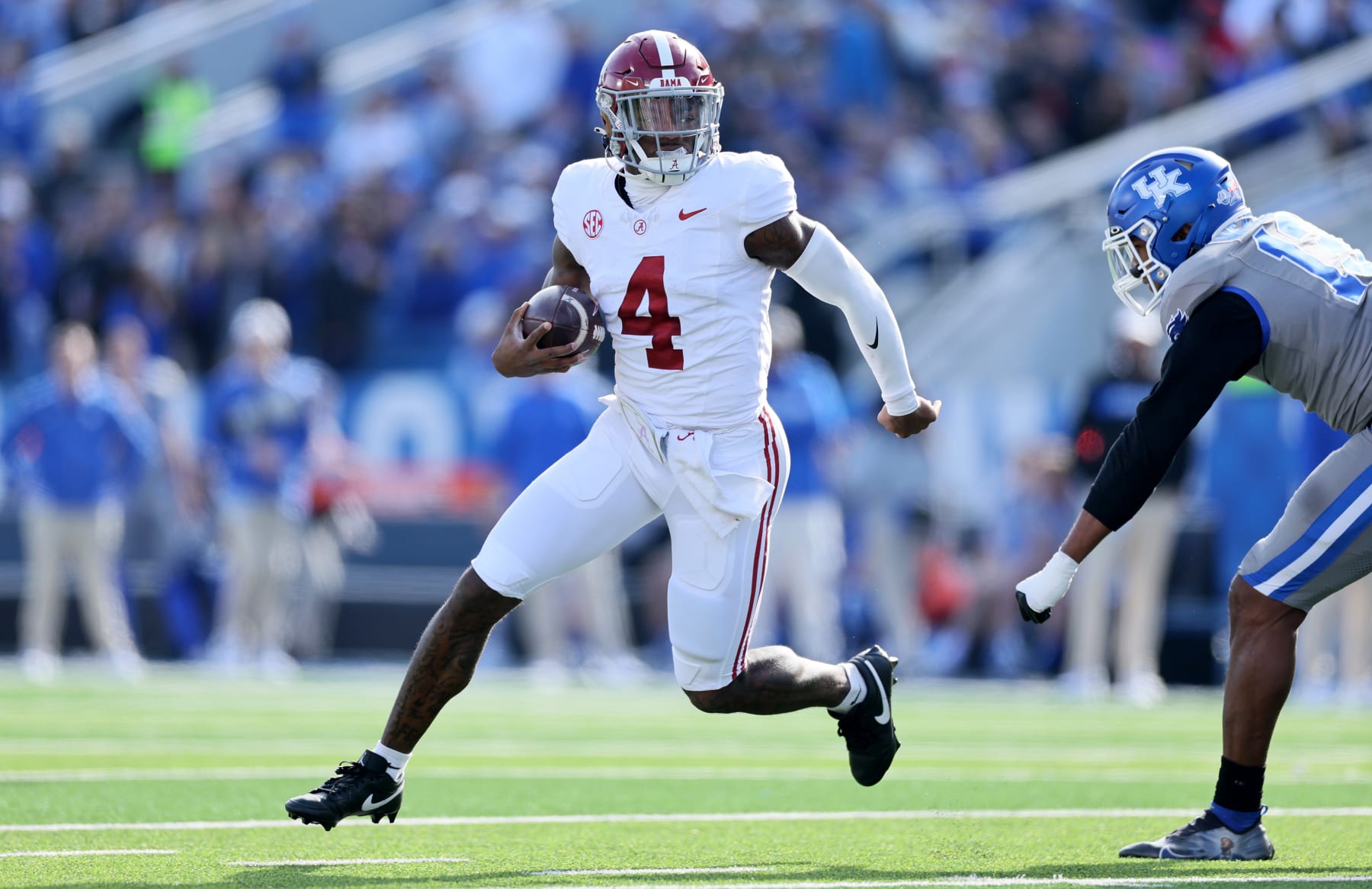LEXINGTON, KENTUCKY - NOVEMBER 11: Jalen Milroe #4 of the Alabama Crimson Tide against the Kentucky Wildcats at Kroger Field on November 11, 2023 in Lexington, Kentucky. (Photo by Andy Lyons/Getty Images)